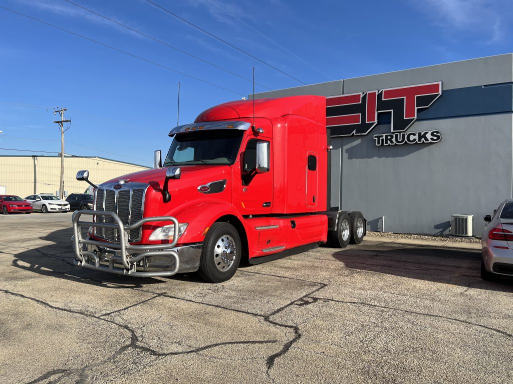 2016 FREIGHTLINER CASCADIA CIT Trucks