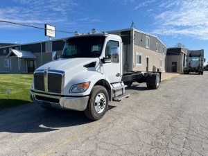 2025 Kenworth T380 cab & chassis