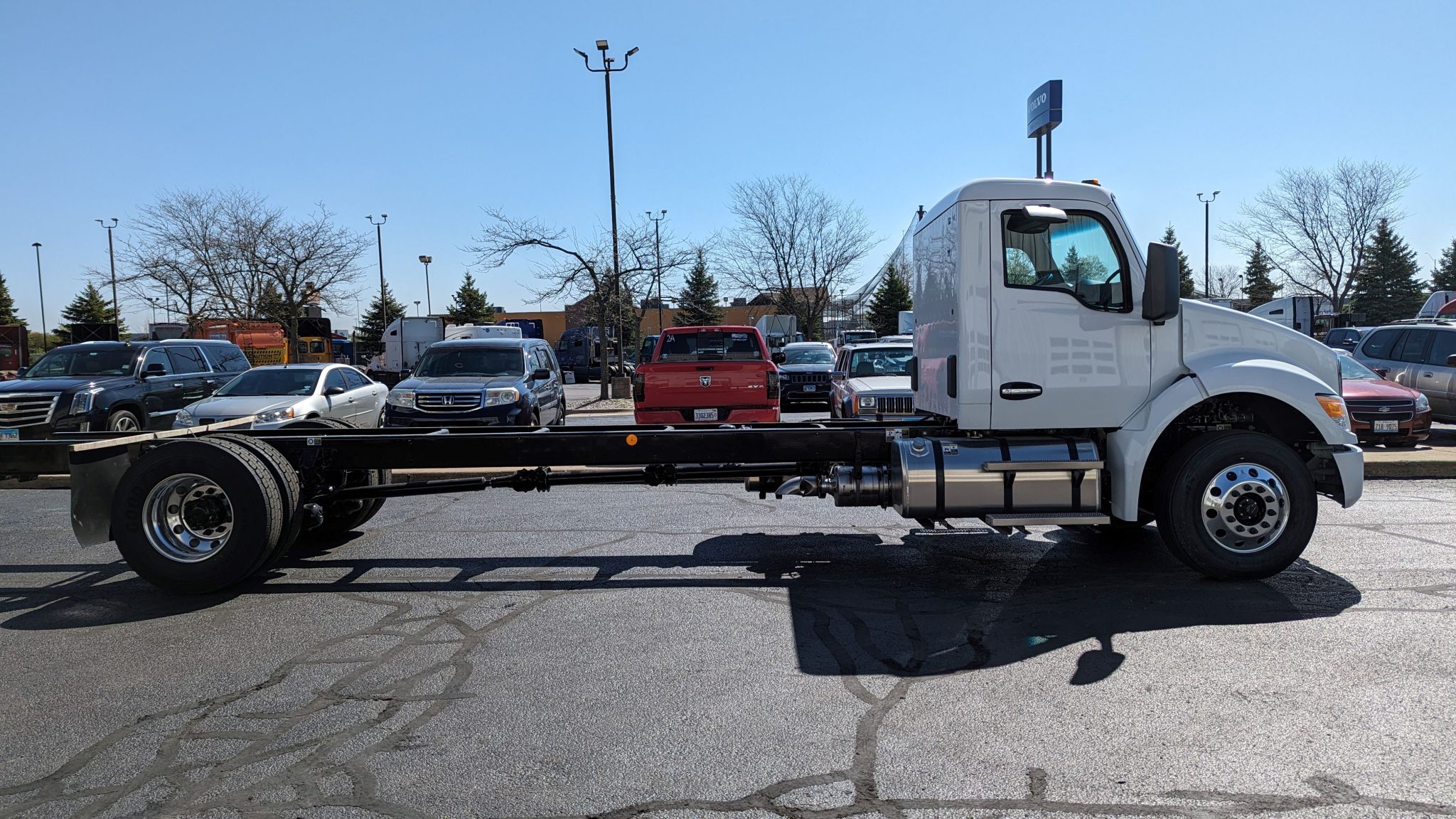 2025 KENWORTH T280 CIT Trucks