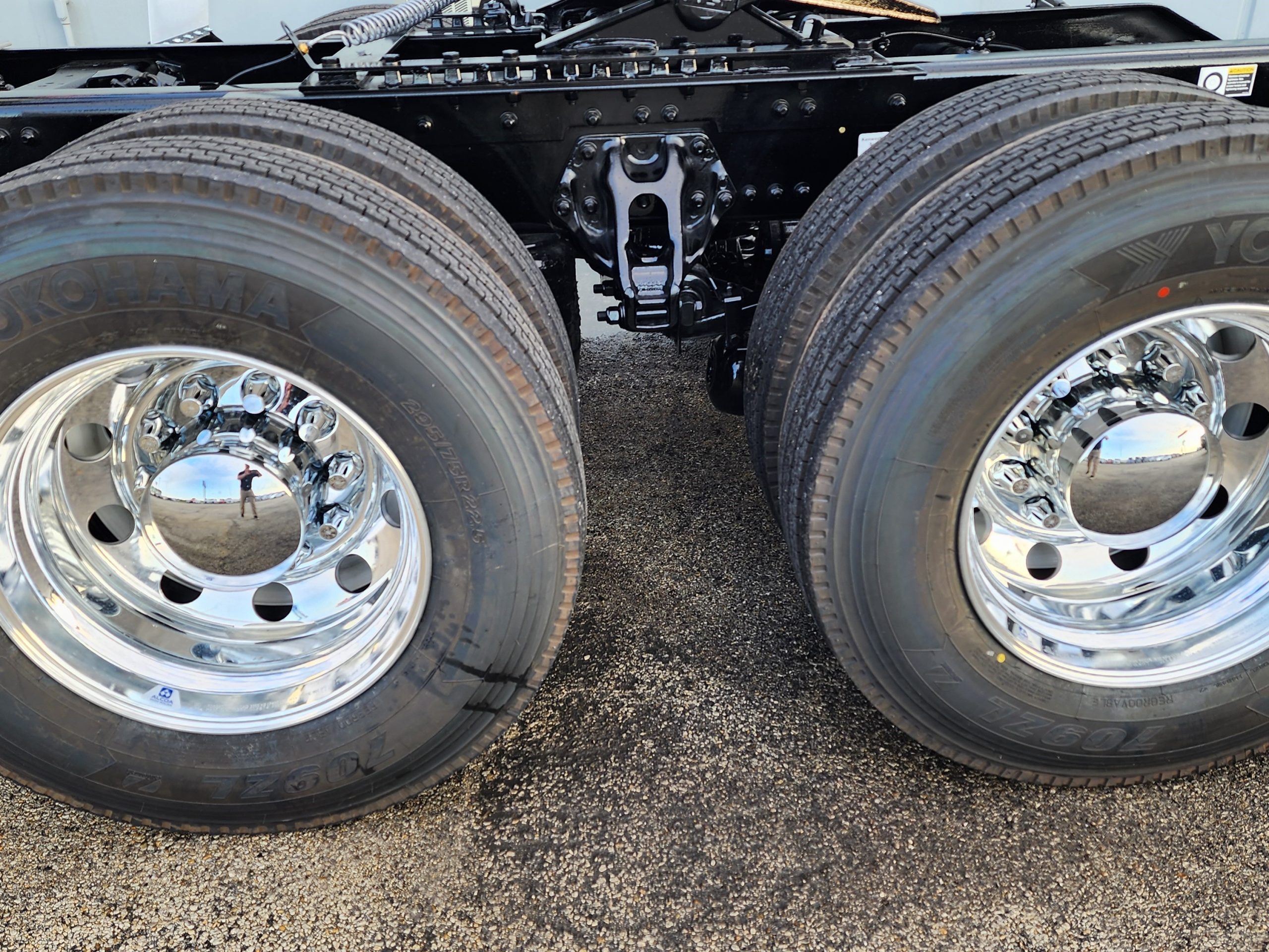 2025 KENWORTH T680 CIT Trucks