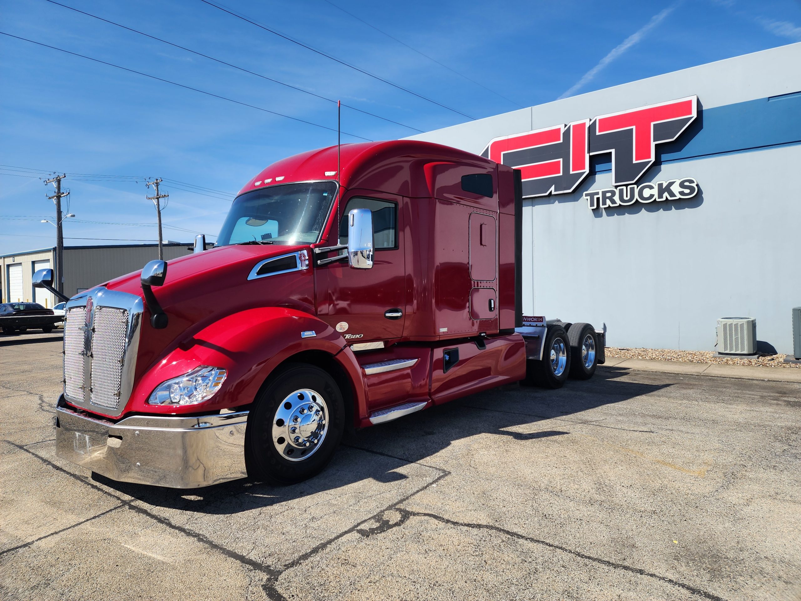 2019 KENWORTH T680 - image 1 of 6