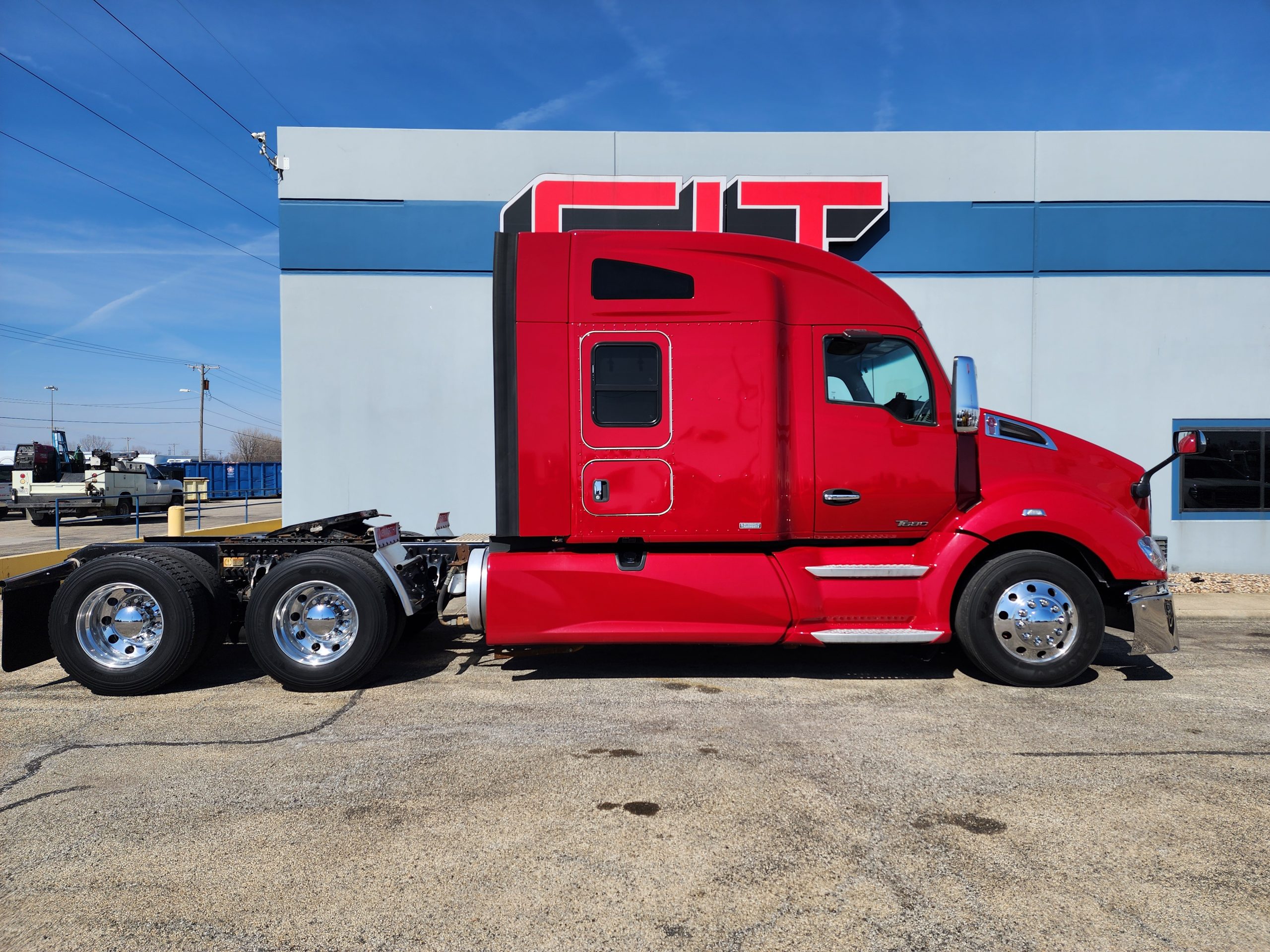 2019 KENWORTH T680 - image 4 of 6