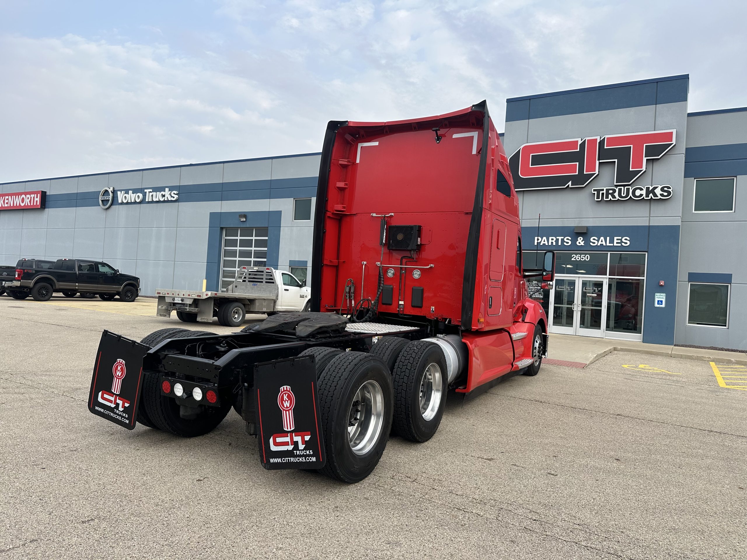 2020 KENWORTH T680 - image 5 of 6