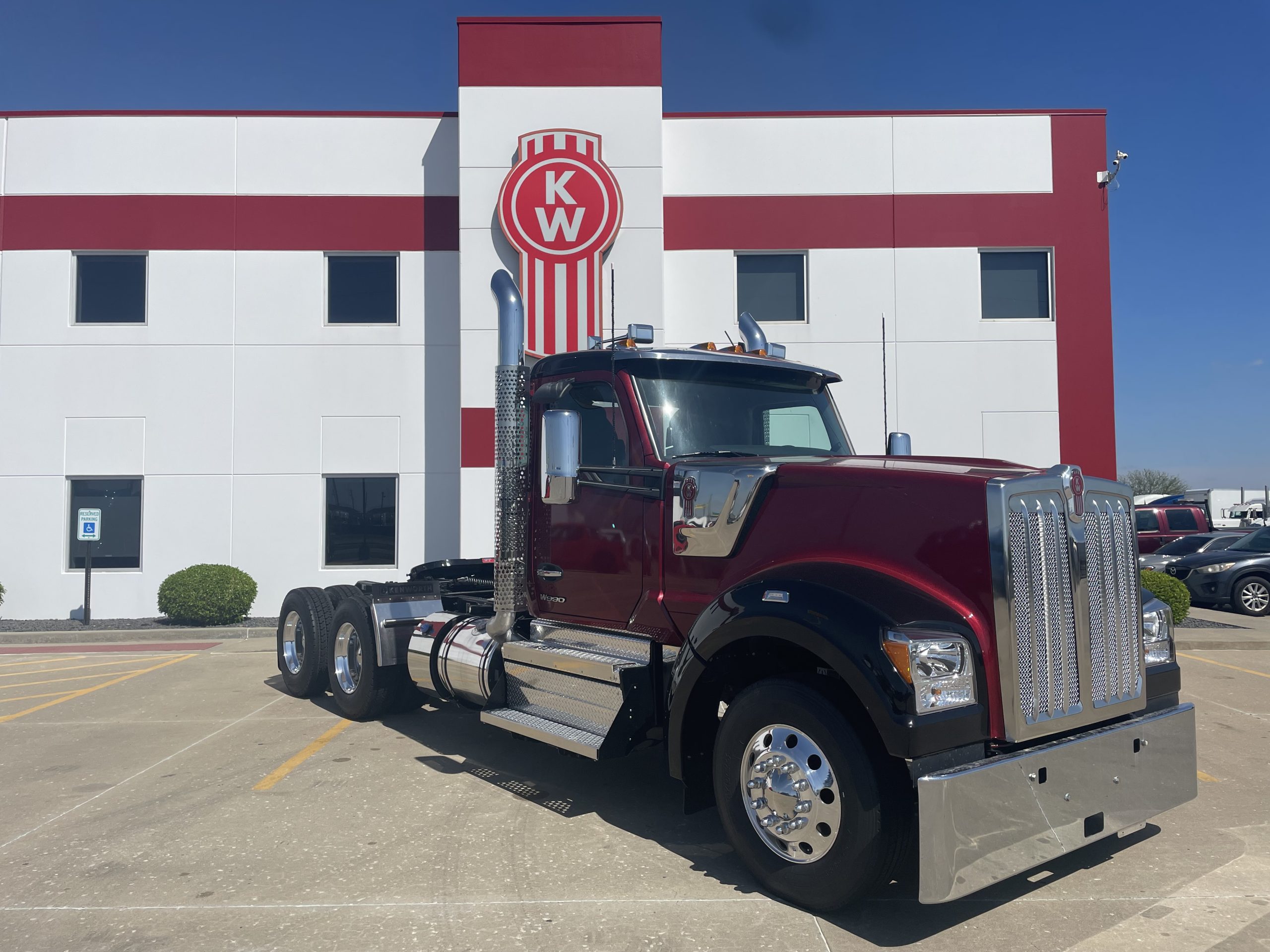 2026 KENWORTH W990 - image 3 of 6