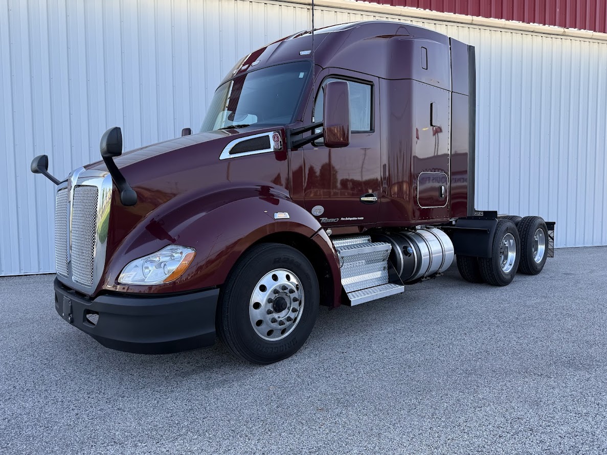 2021 KENWORTH T680 - image 1 of 6