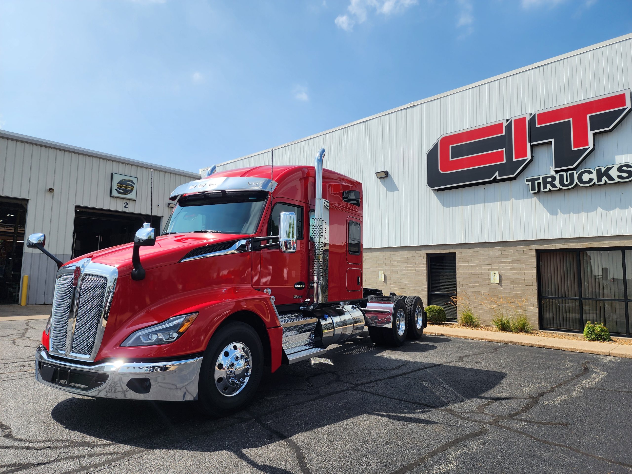 2026 KENWORTH T680 - image 2 of 6