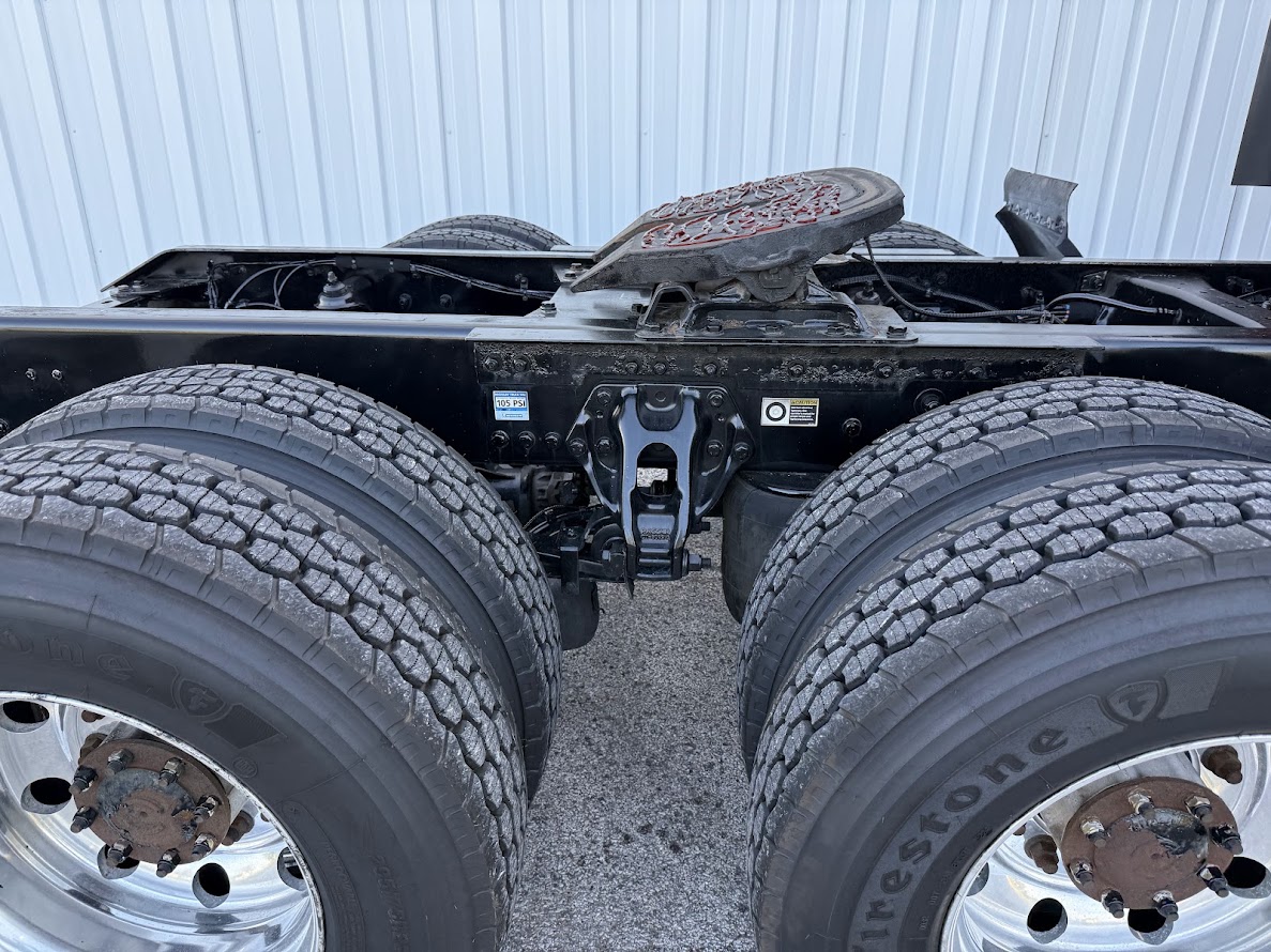 2021 KENWORTH T680 - image 4 of 6