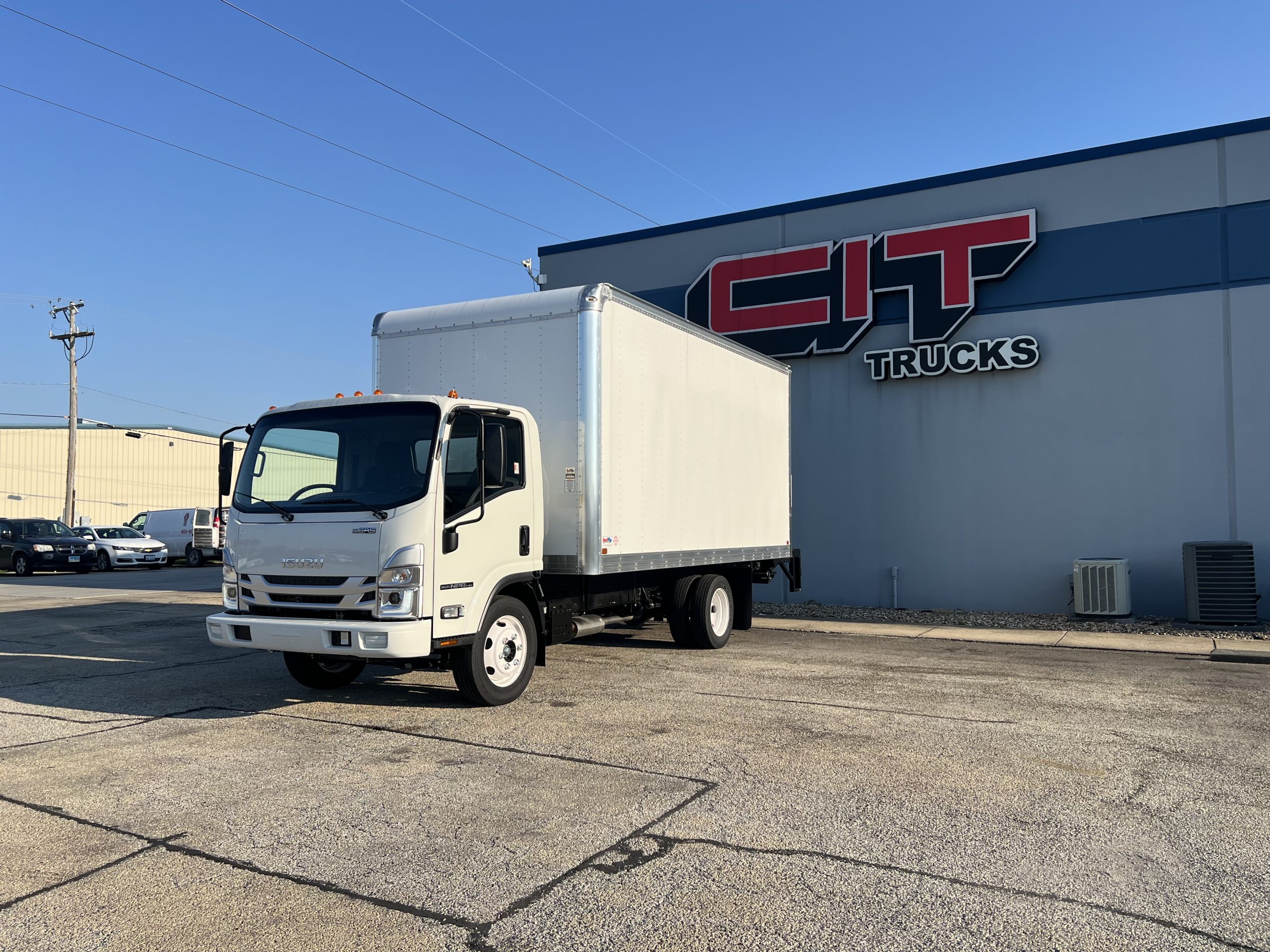 2025 ISUZU NPRHD - image 1 of 6