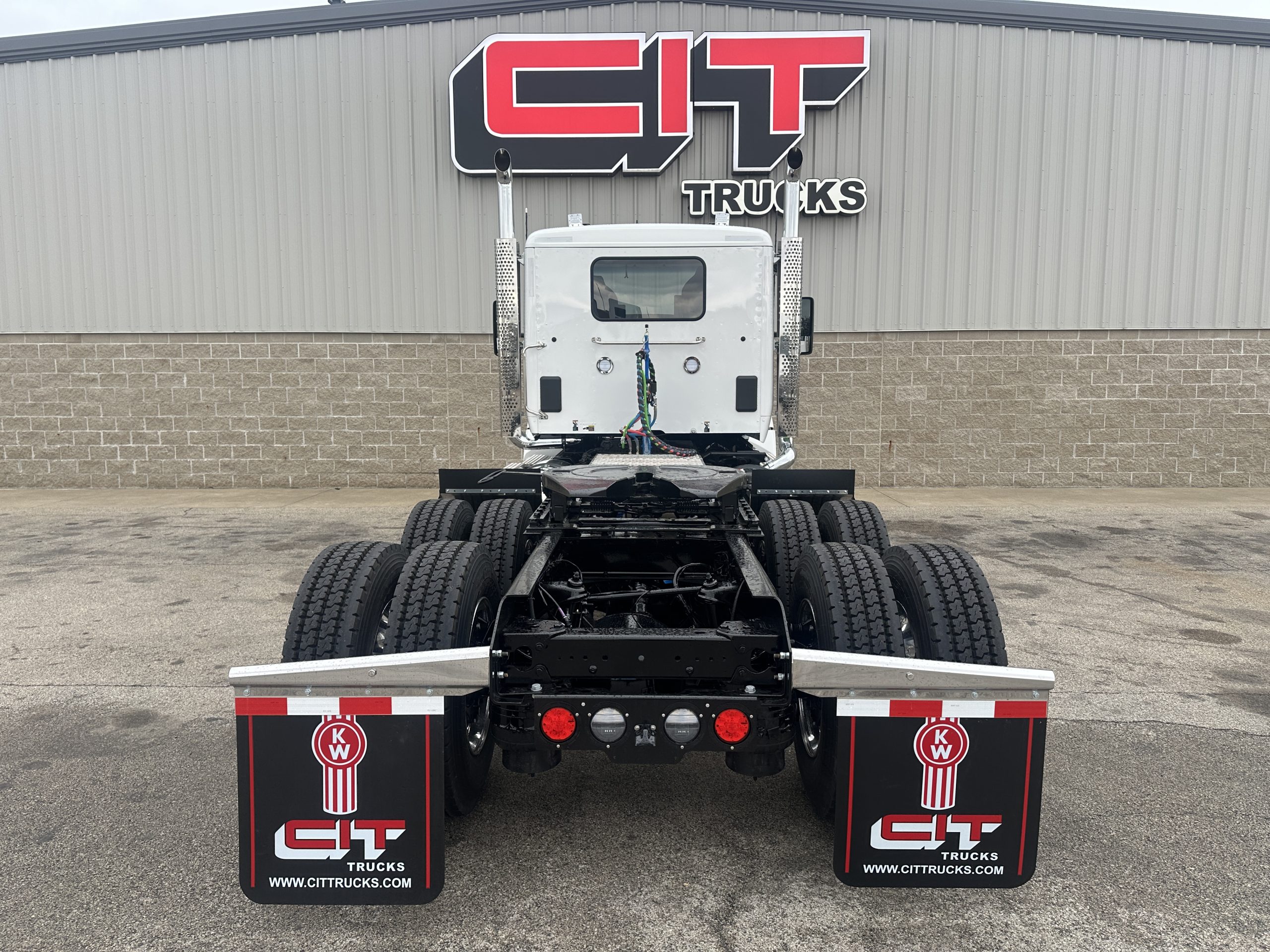 2026 KENWORTH T880 - image 6 of 6