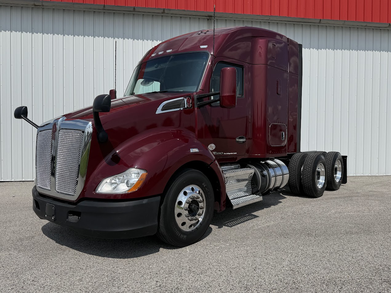 2021 KENWORTH T680 - image 1 of 6