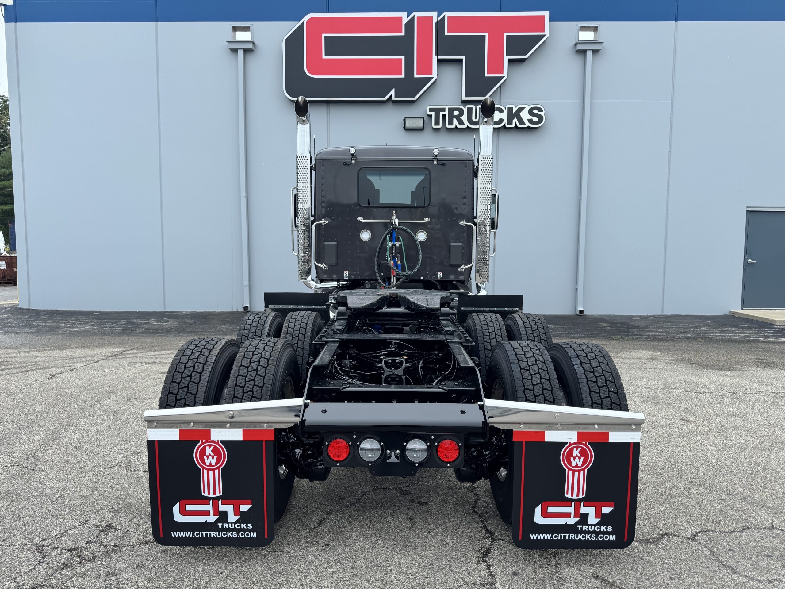 2026 KENWORTH T880 - image 6 of 6