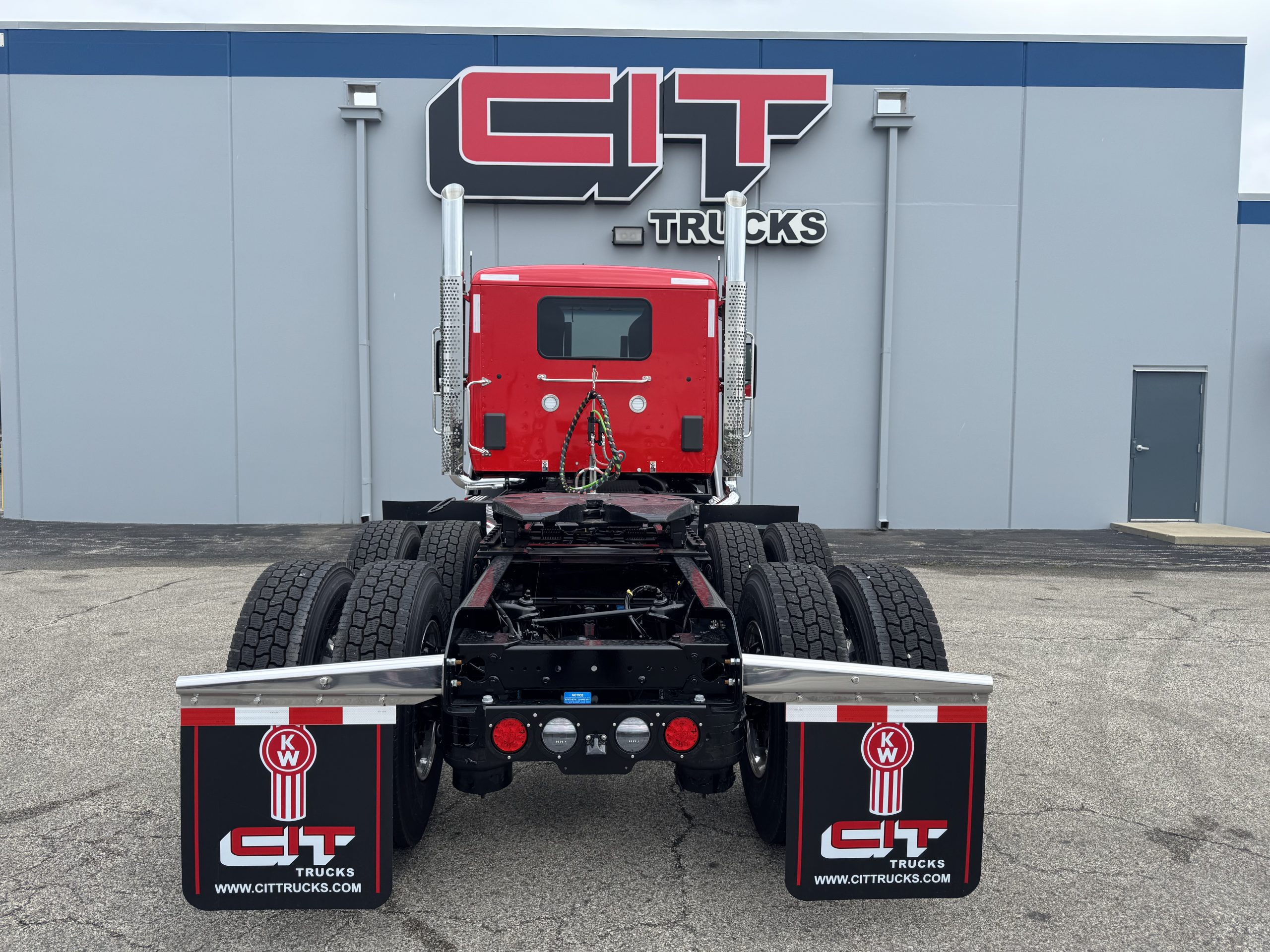 2026 KENWORTH T680 - image 6 of 6