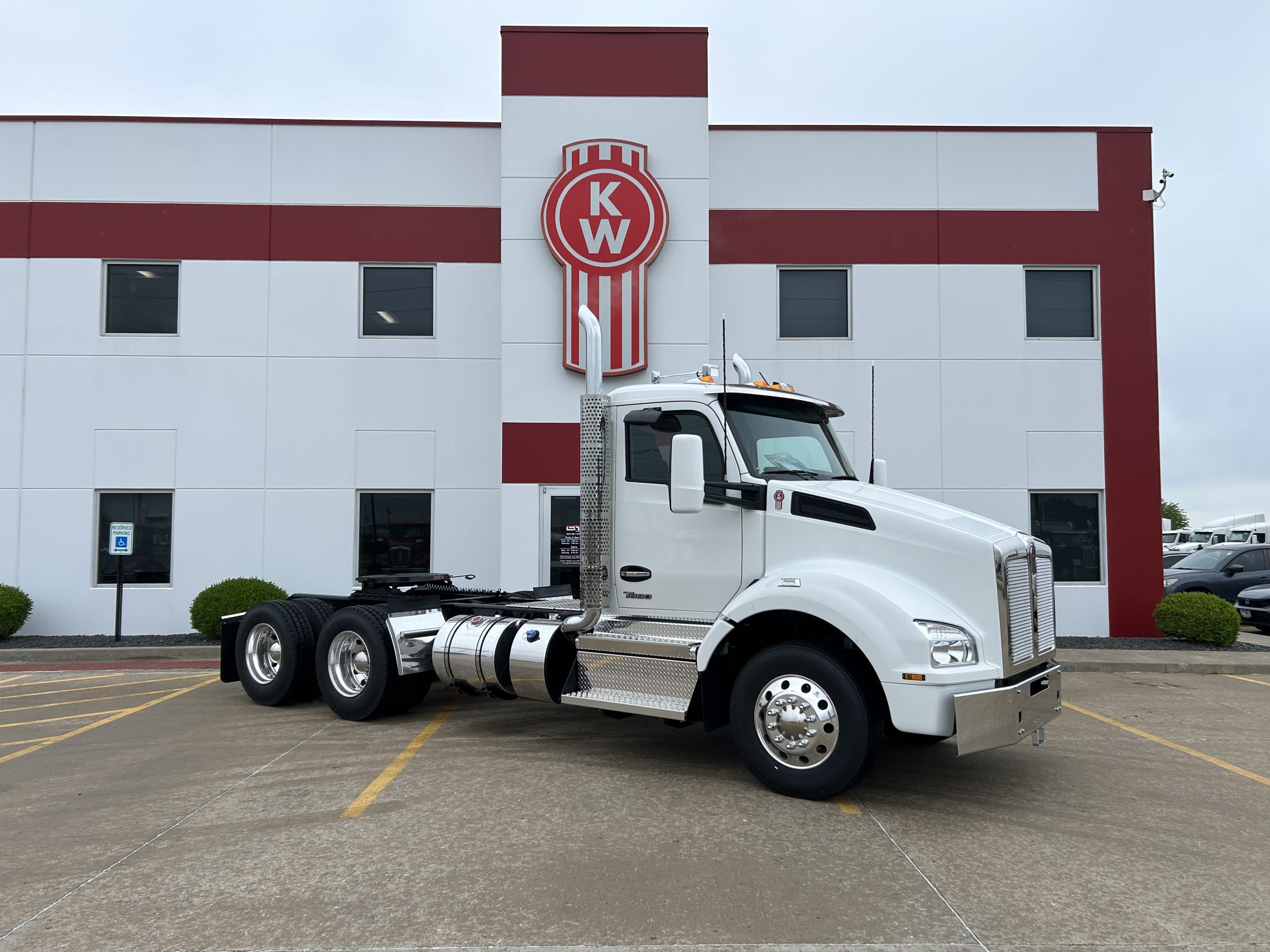 2026 KENWORTH T880 - image 6 of 6