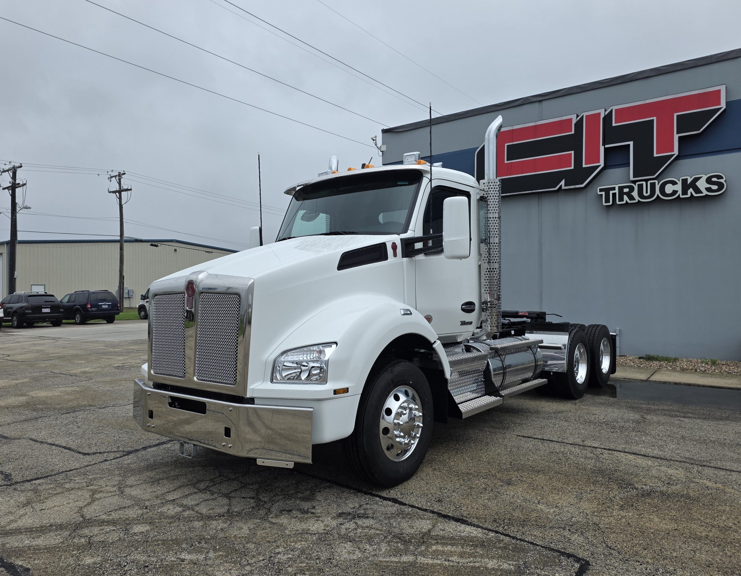 2026 KENWORTH T880 - image 1 of 6