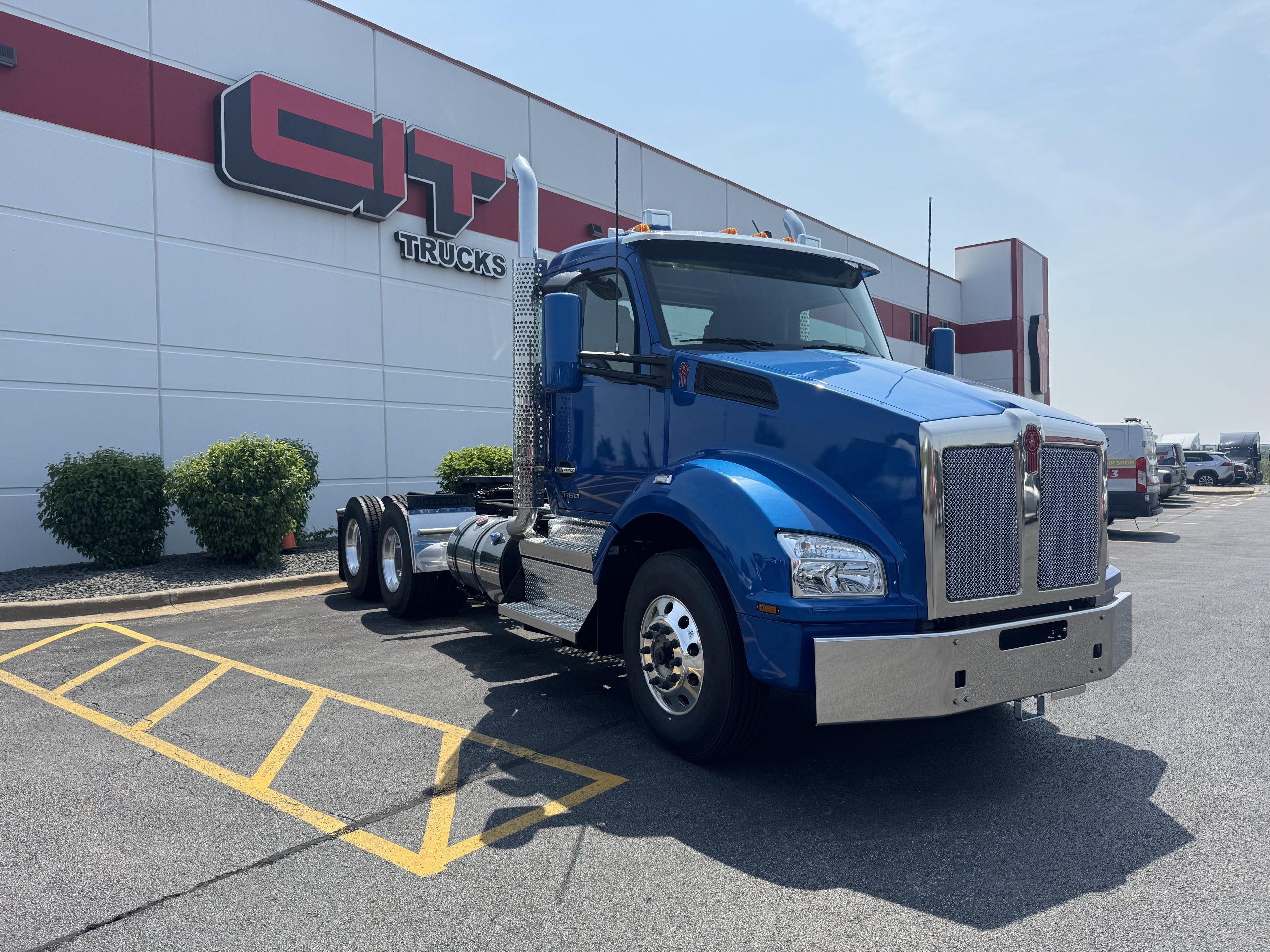 2026 KENWORTH T880 - image 2 of 6