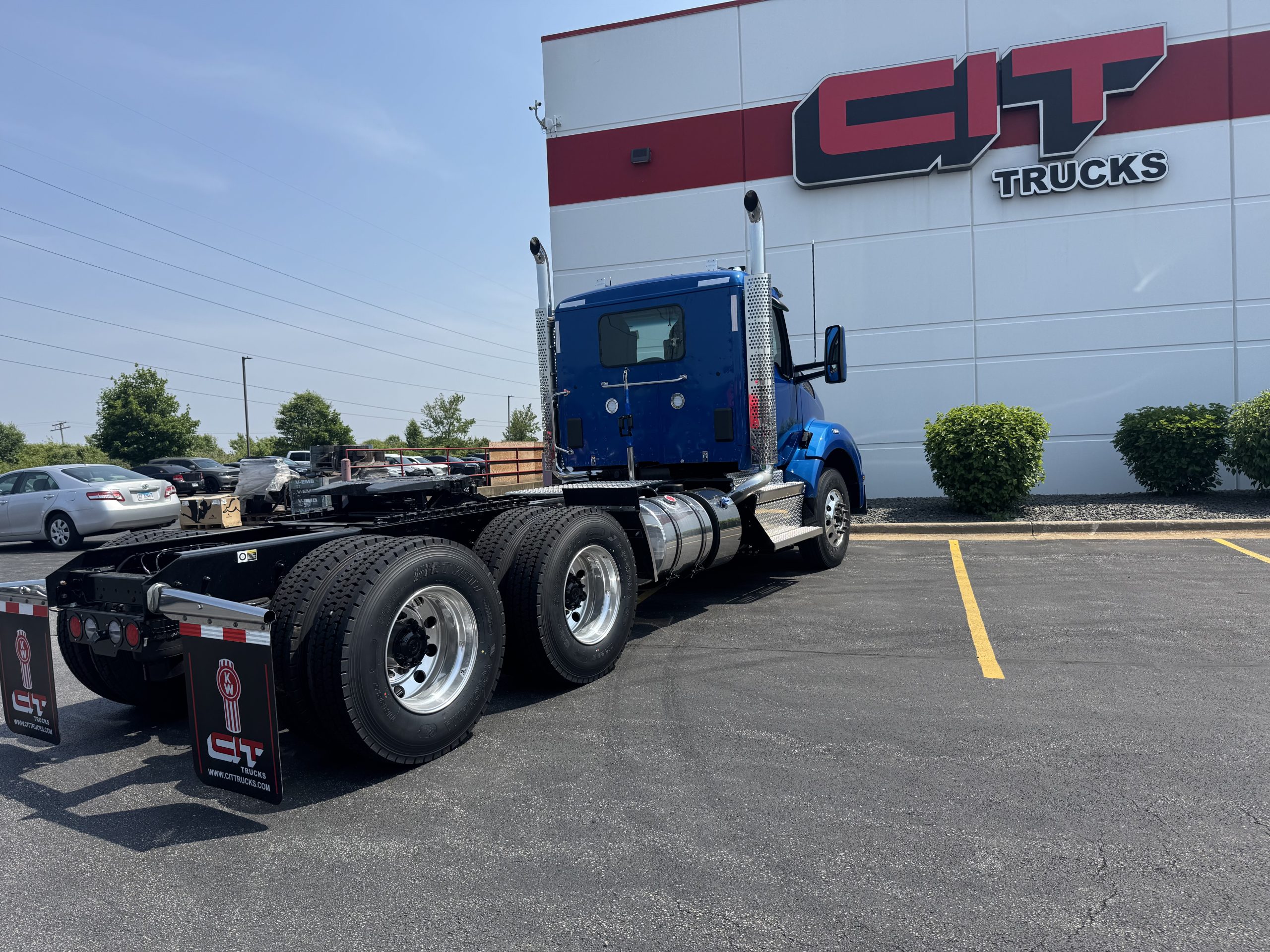 2026 KENWORTH T880 - image 4 of 6