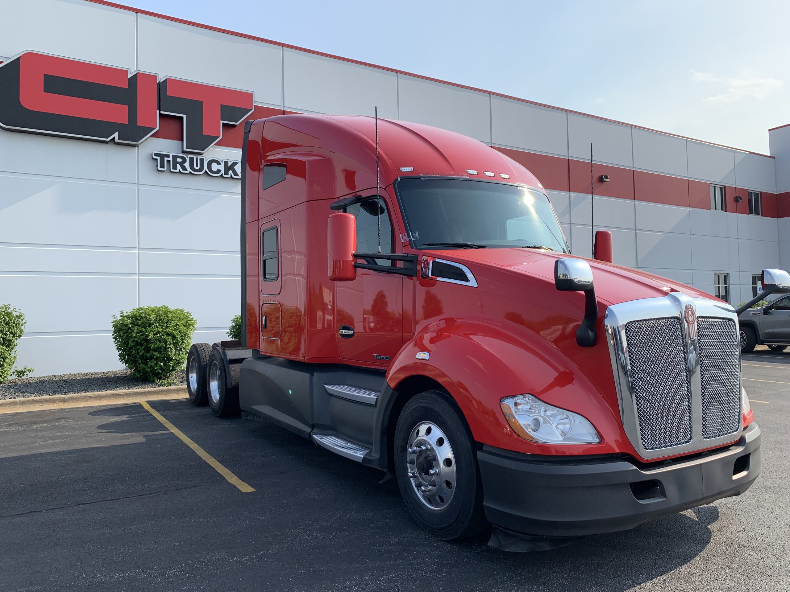 2021 KENWORTH T680 - image 3 of 6