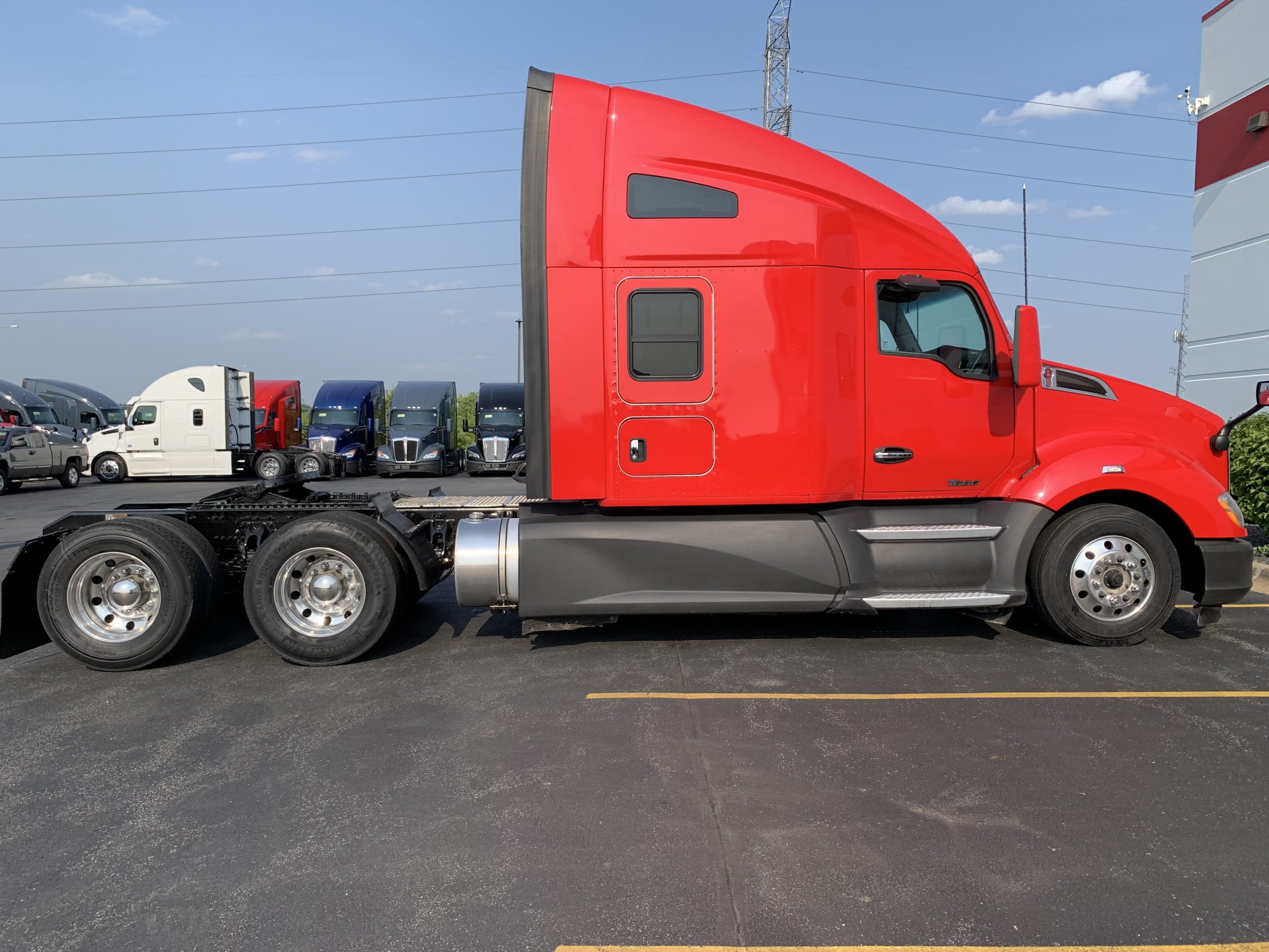 2021 KENWORTH T680 - image 4 of 6