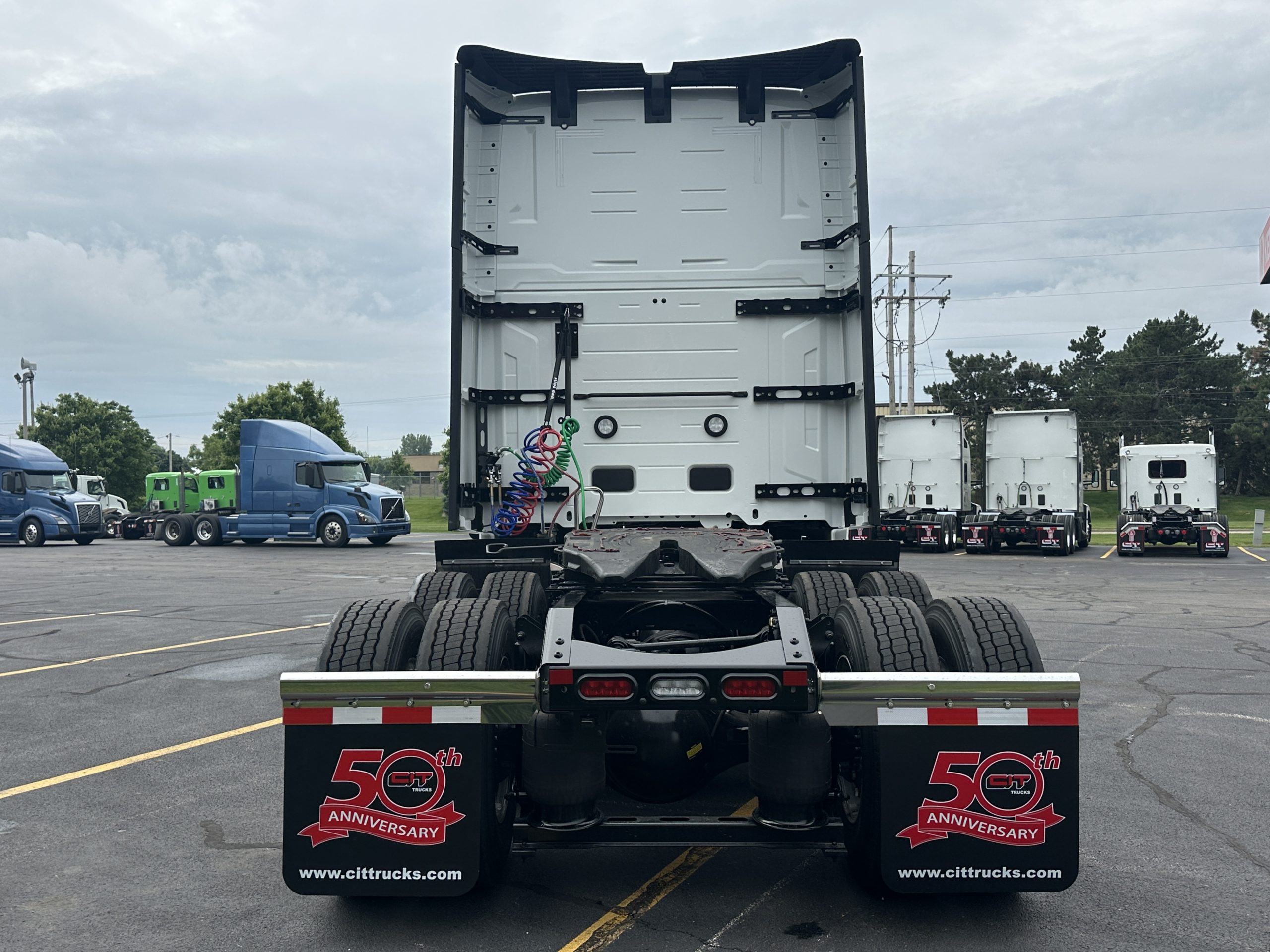 2026 VOLVO VNL64T860 - image 6 of 6