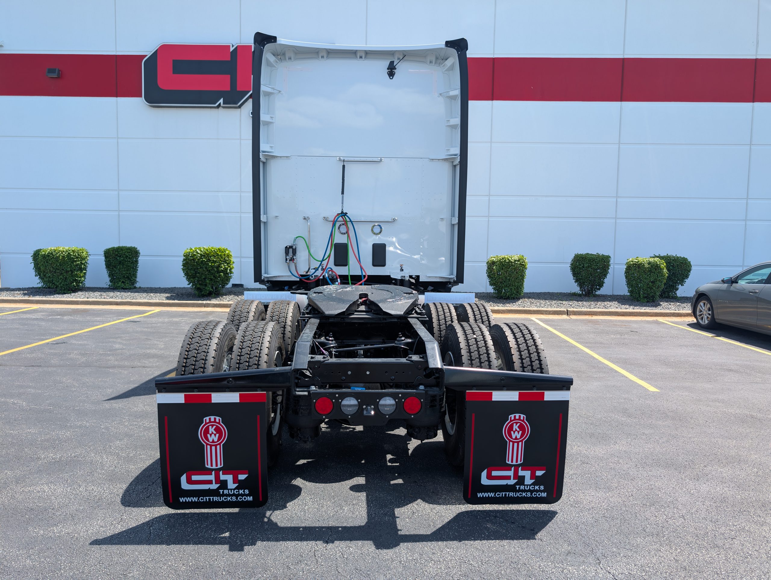 2026 KENWORTH T680 - image 6 of 6
