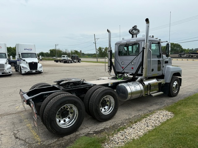 2026 MACK PINNACLE - image 5 of 6