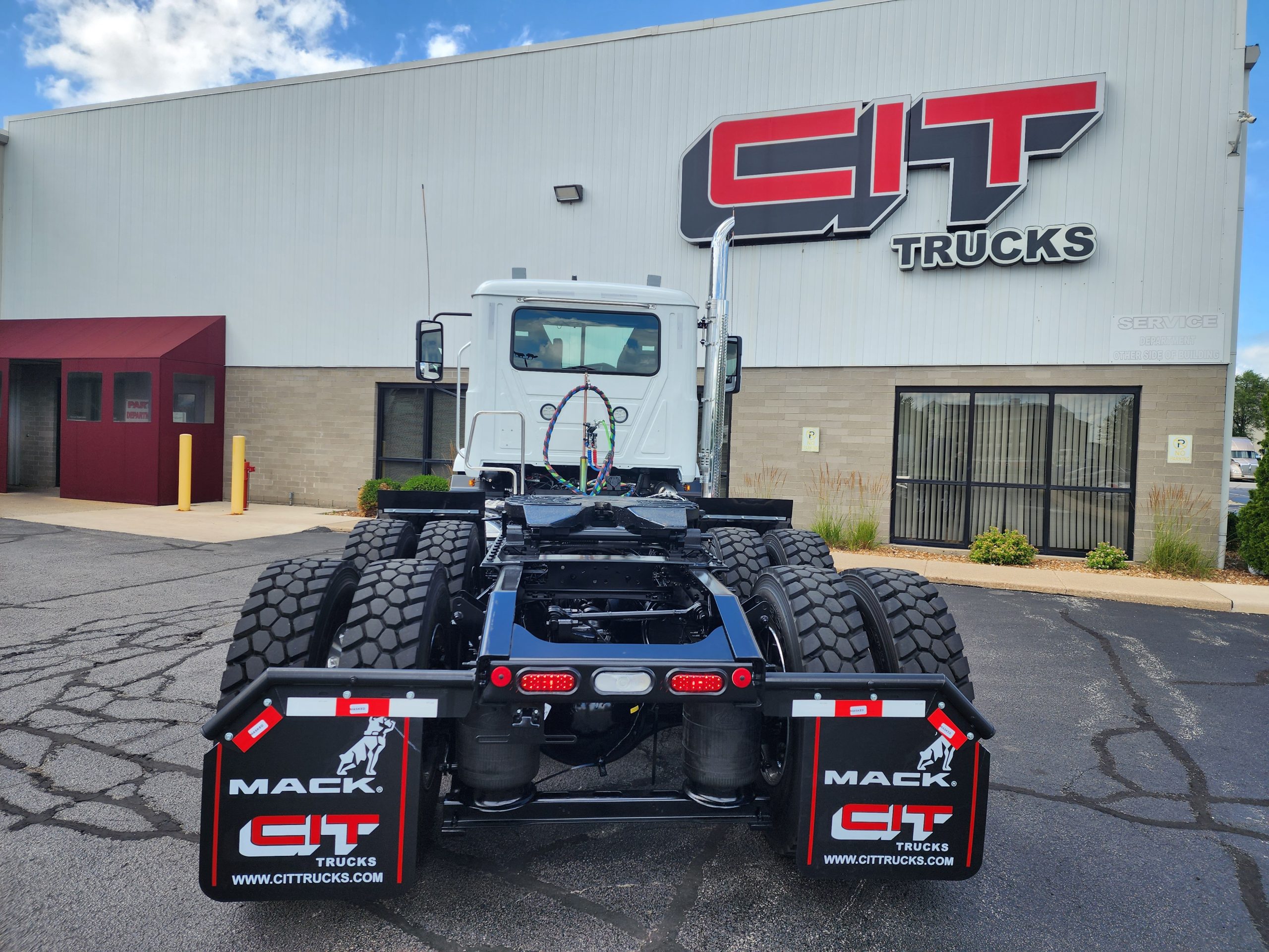 2026 MACK AN64T - image 6 of 6