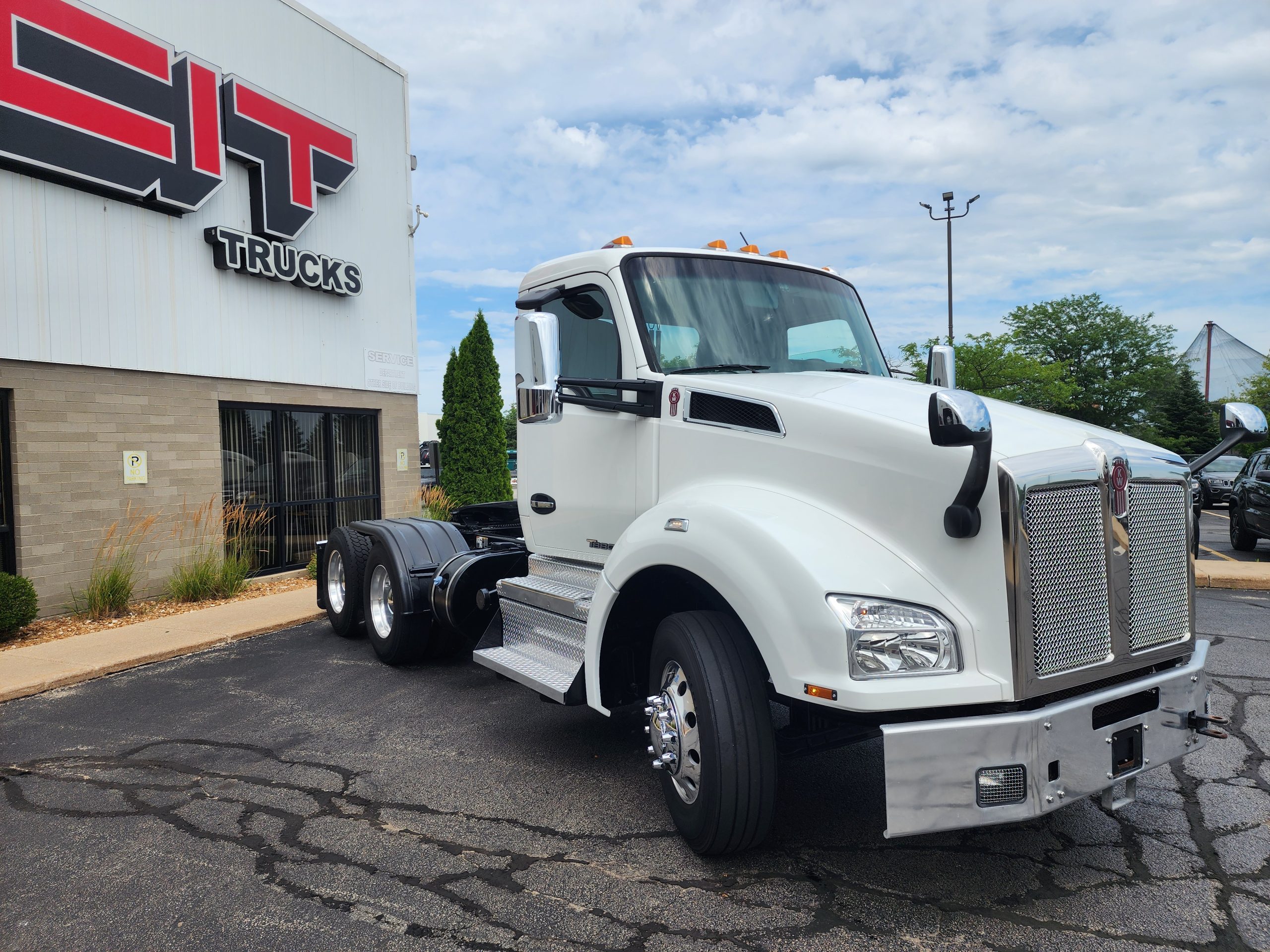 2022 KENWORTH T880 - image 3 of 6