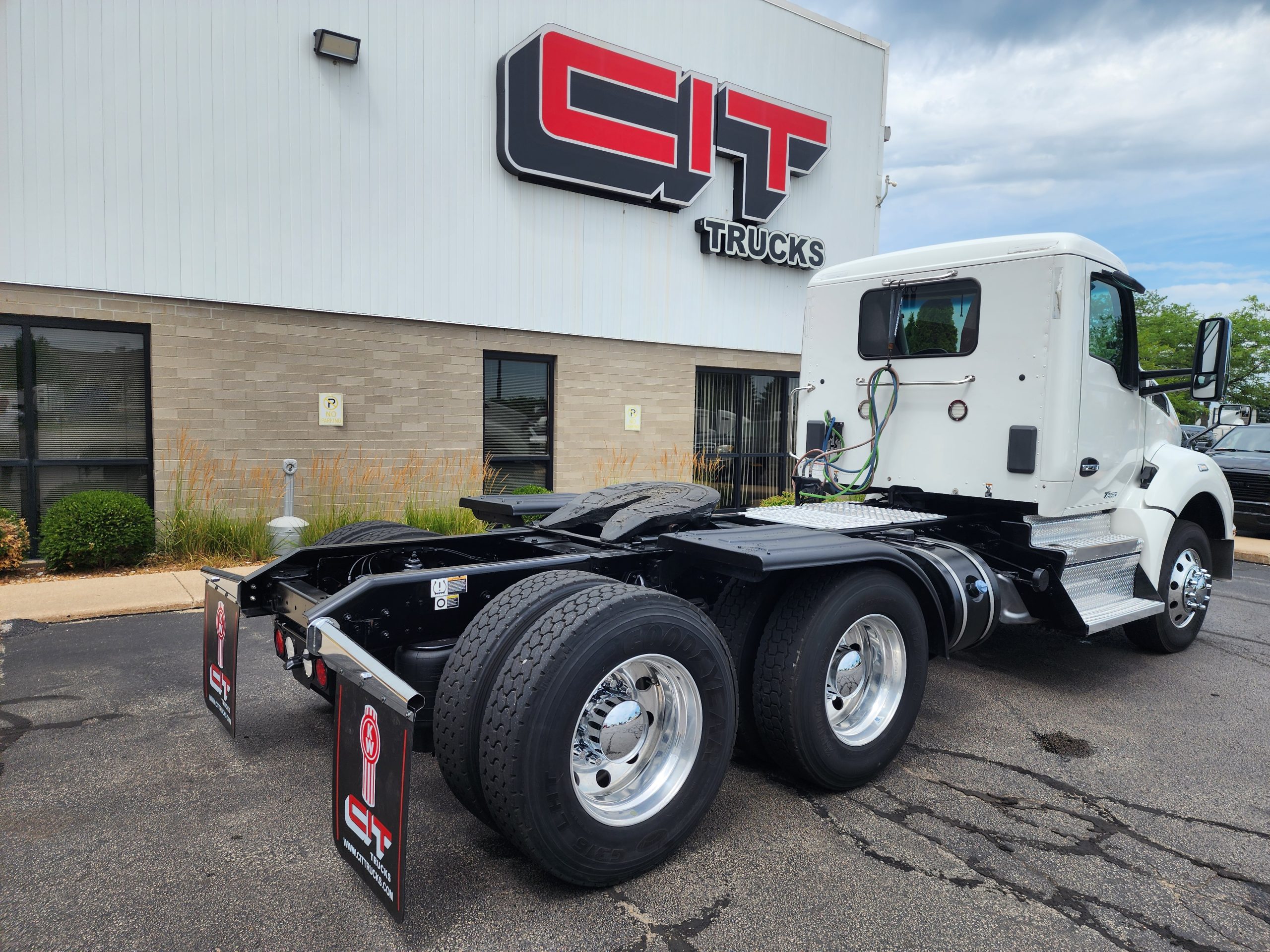2022 KENWORTH T880 - image 5 of 6