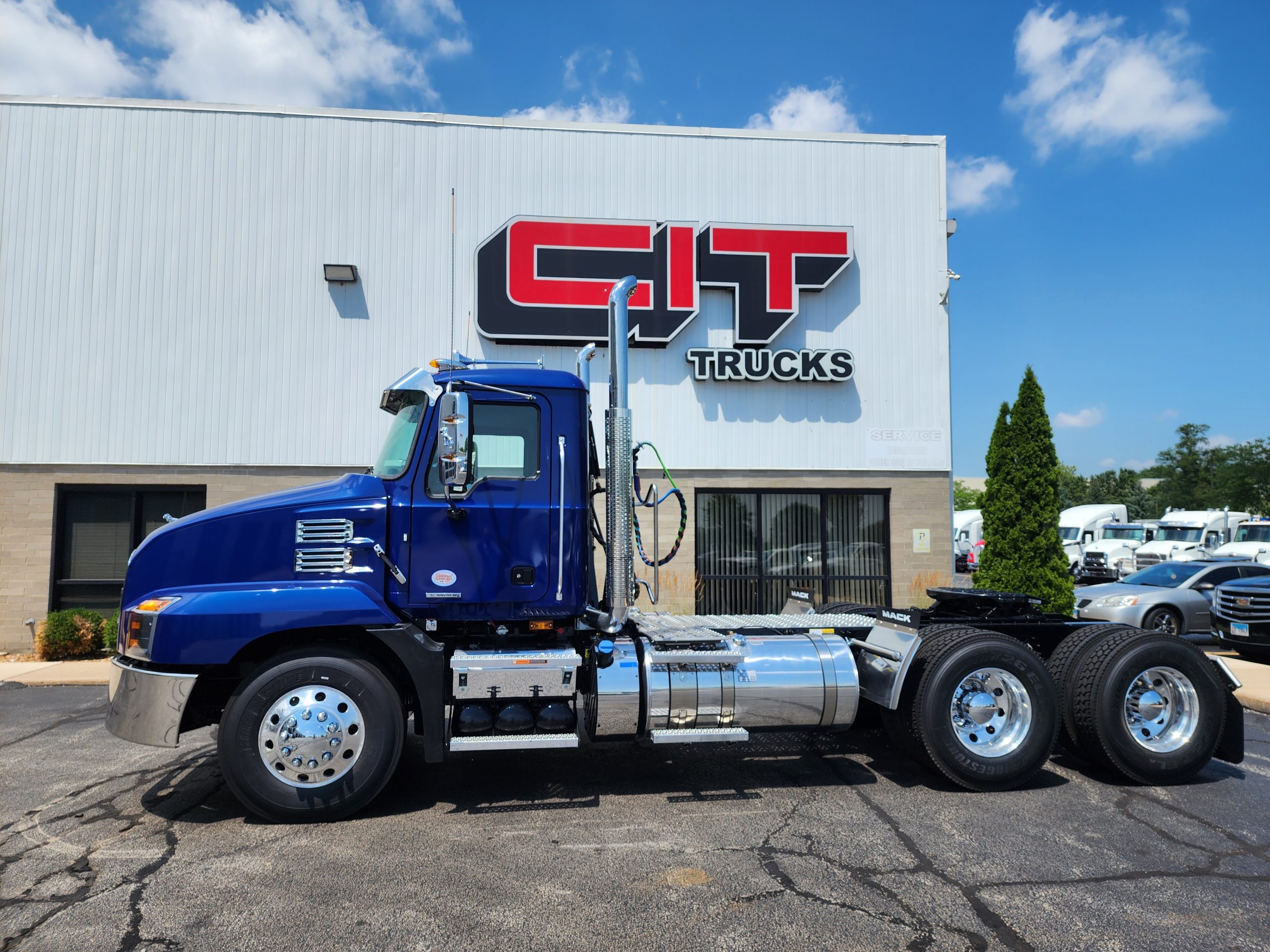 2026 MACK ANTHEM - image 2 of 6