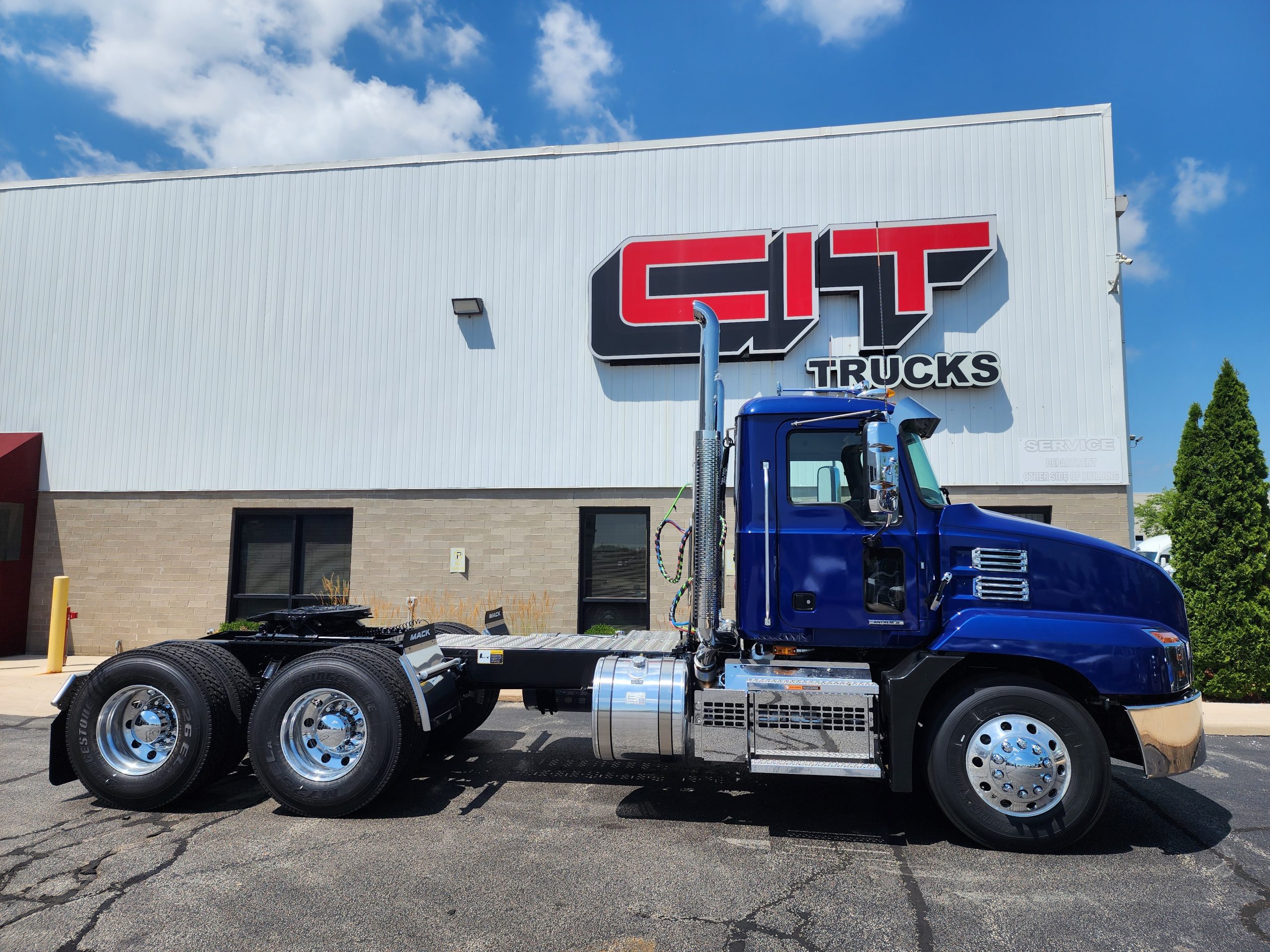2026 MACK ANTHEM - image 6 of 6