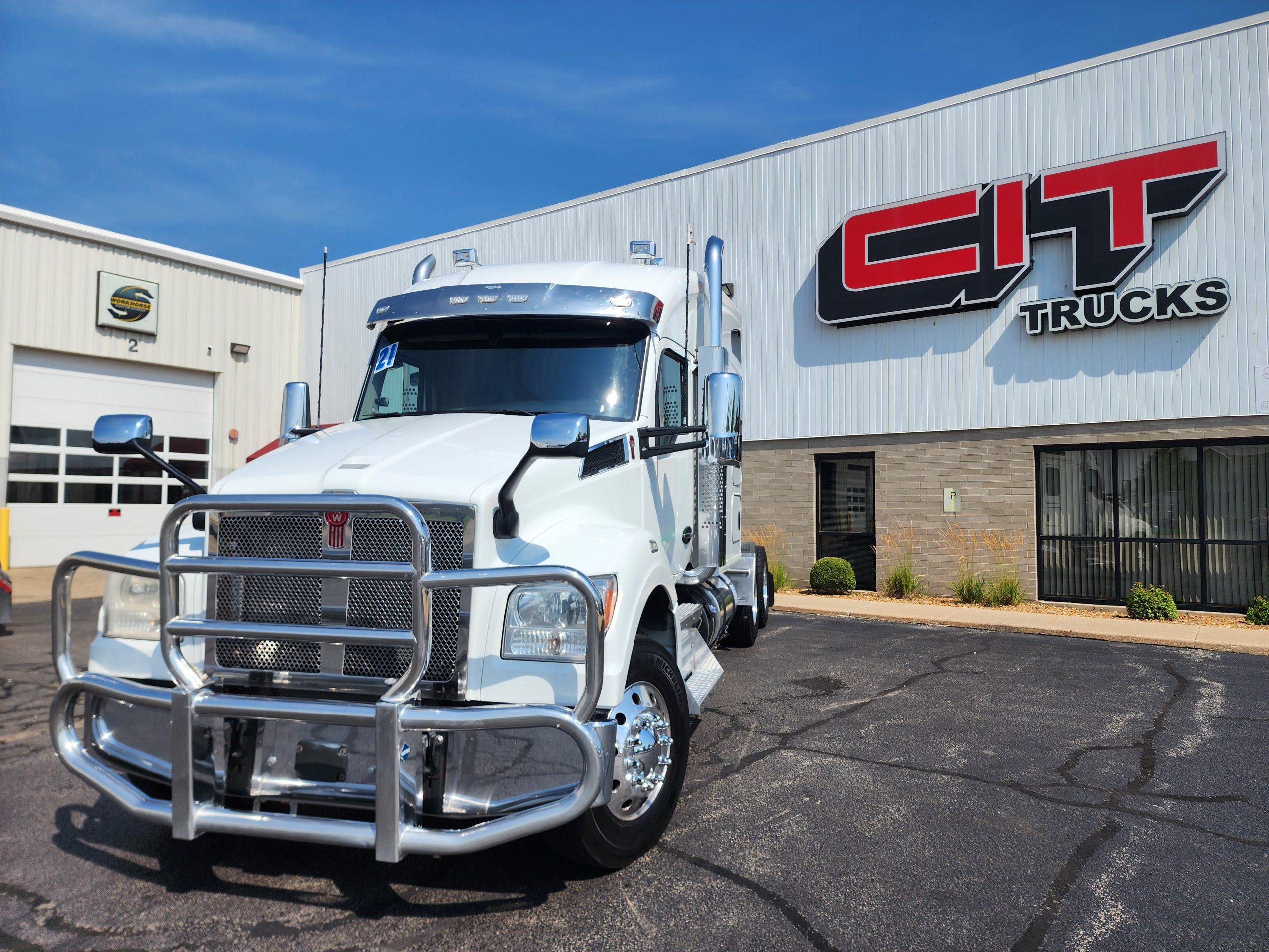 2021 KENWORTH T880 - image 1 of 6