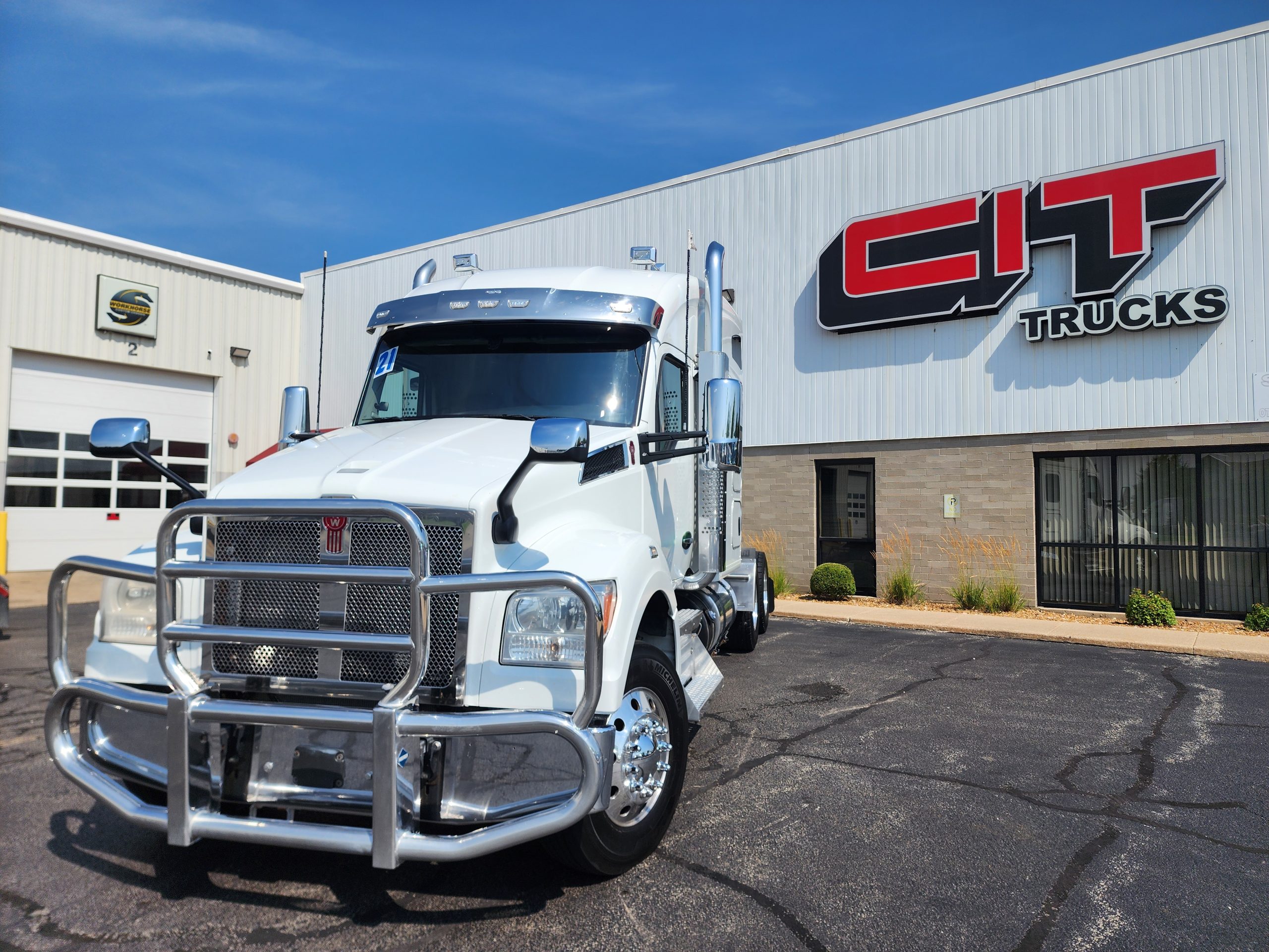 2021 KENWORTH T880 - image 2 of 6