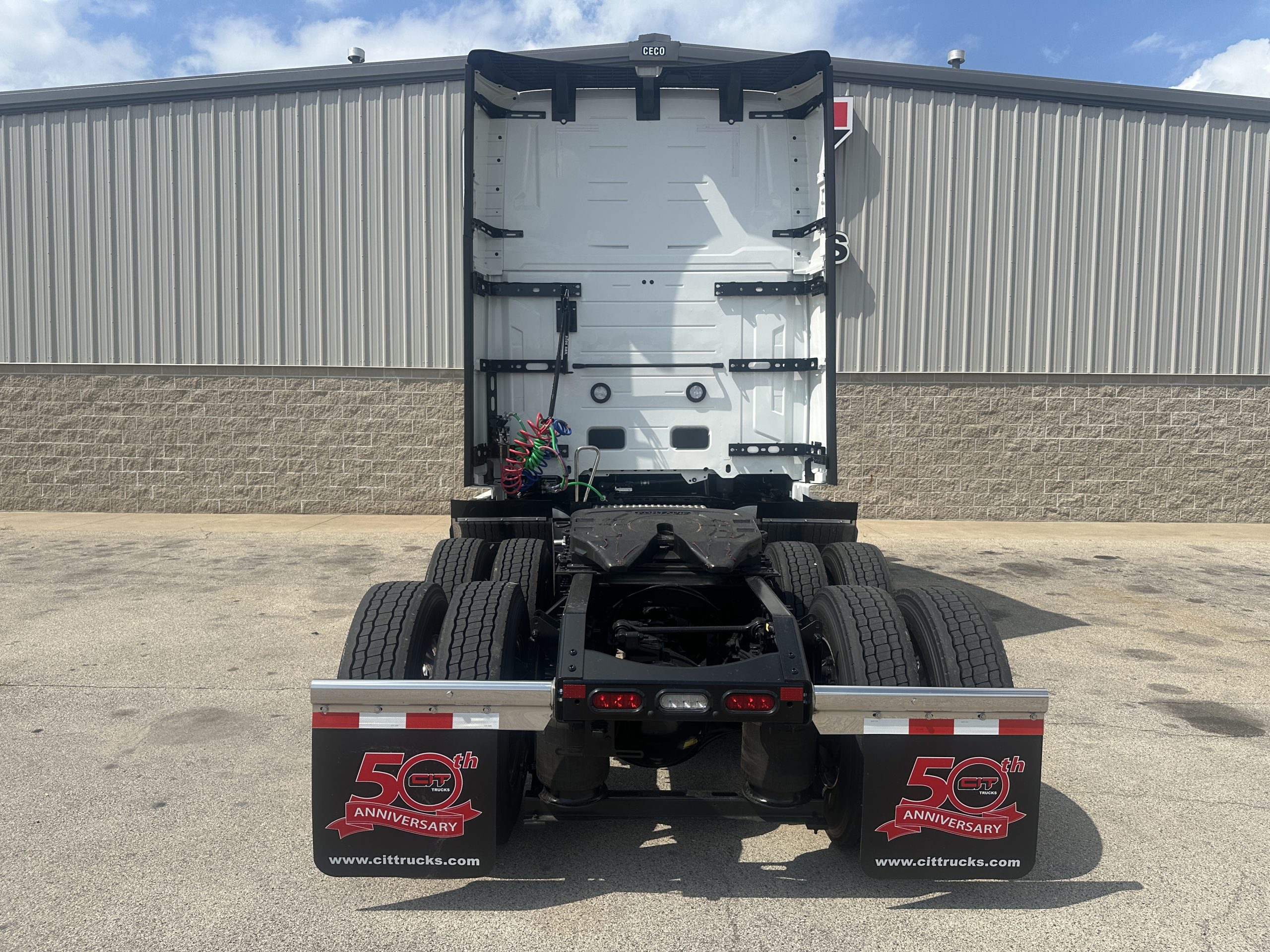 2026 VOLVO VNL860 - image 6 of 6