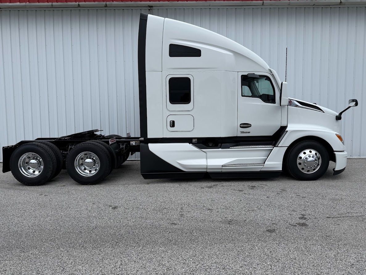 2026 KENWORTH T680 - image 4 of 6