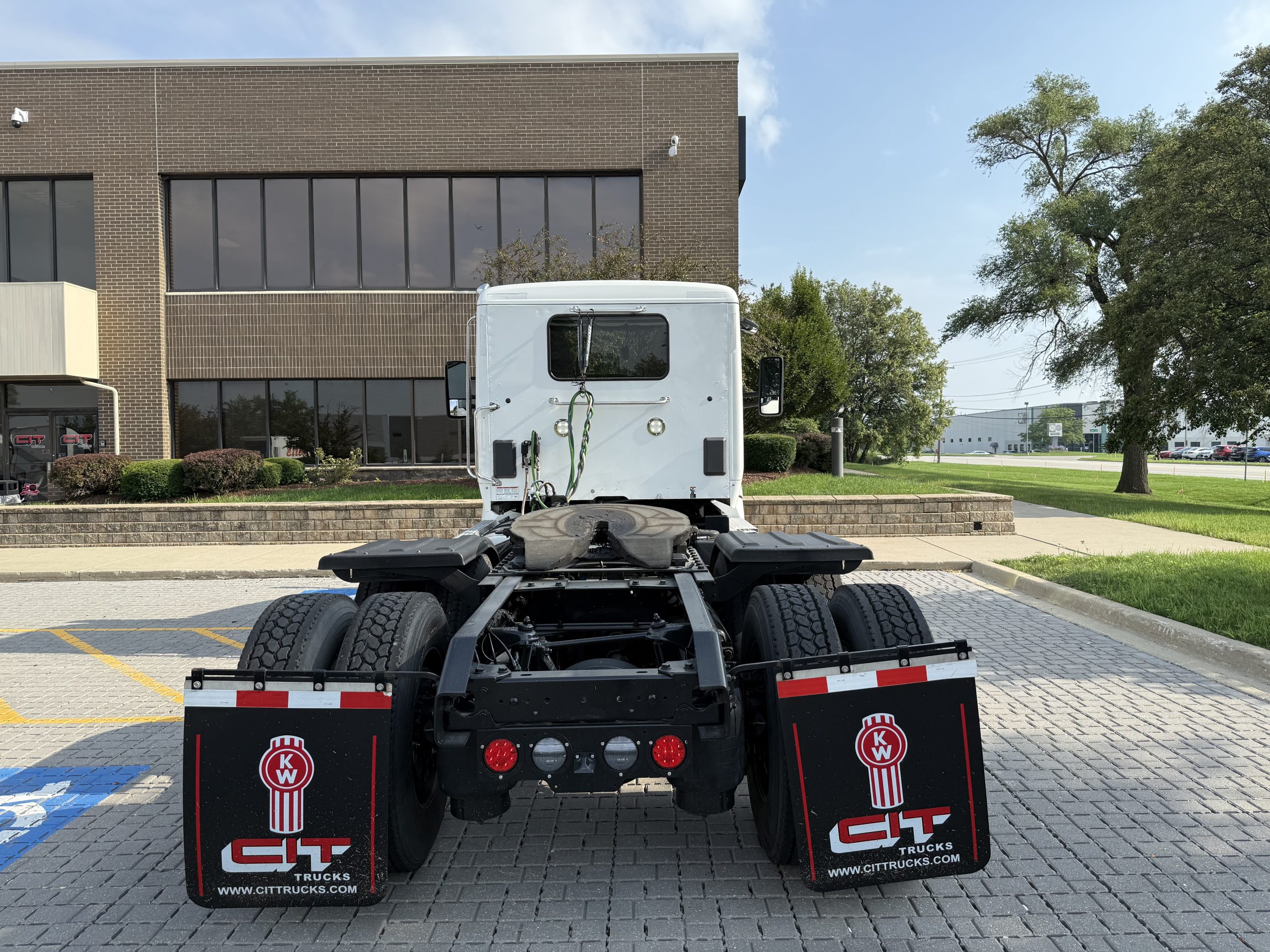 2022 KENWORTH T880 - image 4 of 6