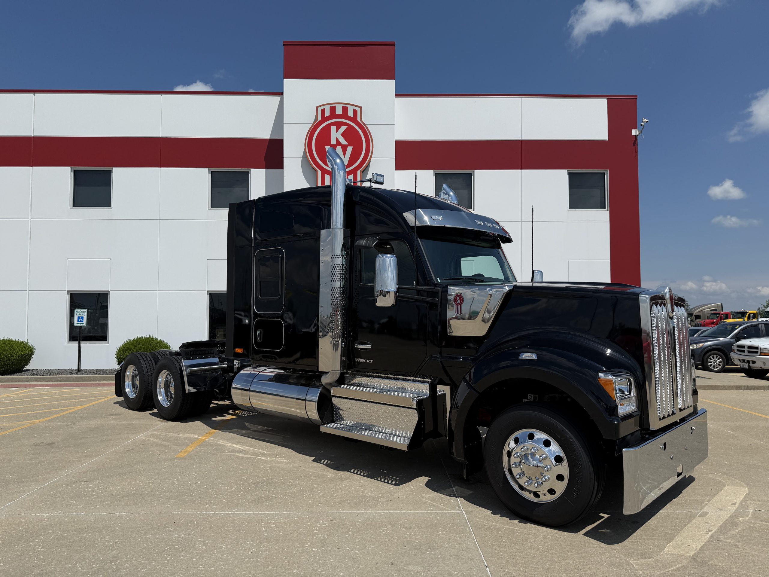 2026 KENWORTH W990 - image 3 of 6