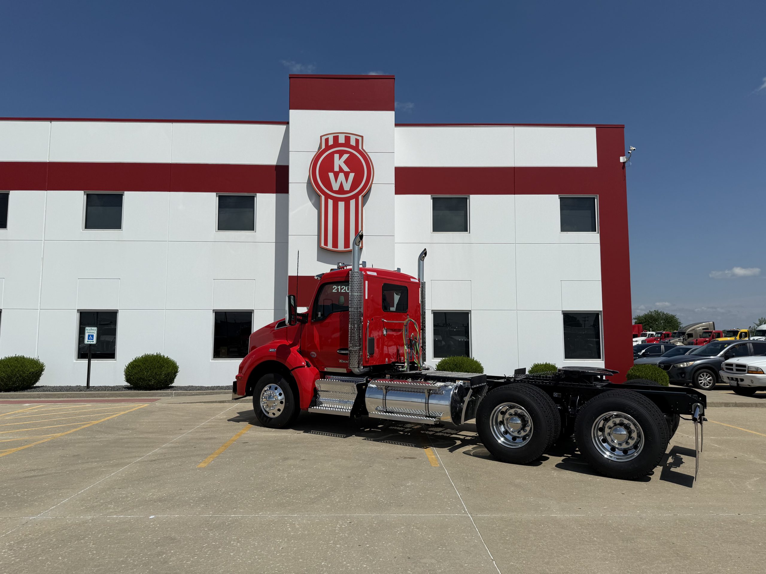 2026 KENWORTH T880 - image 5 of 6
