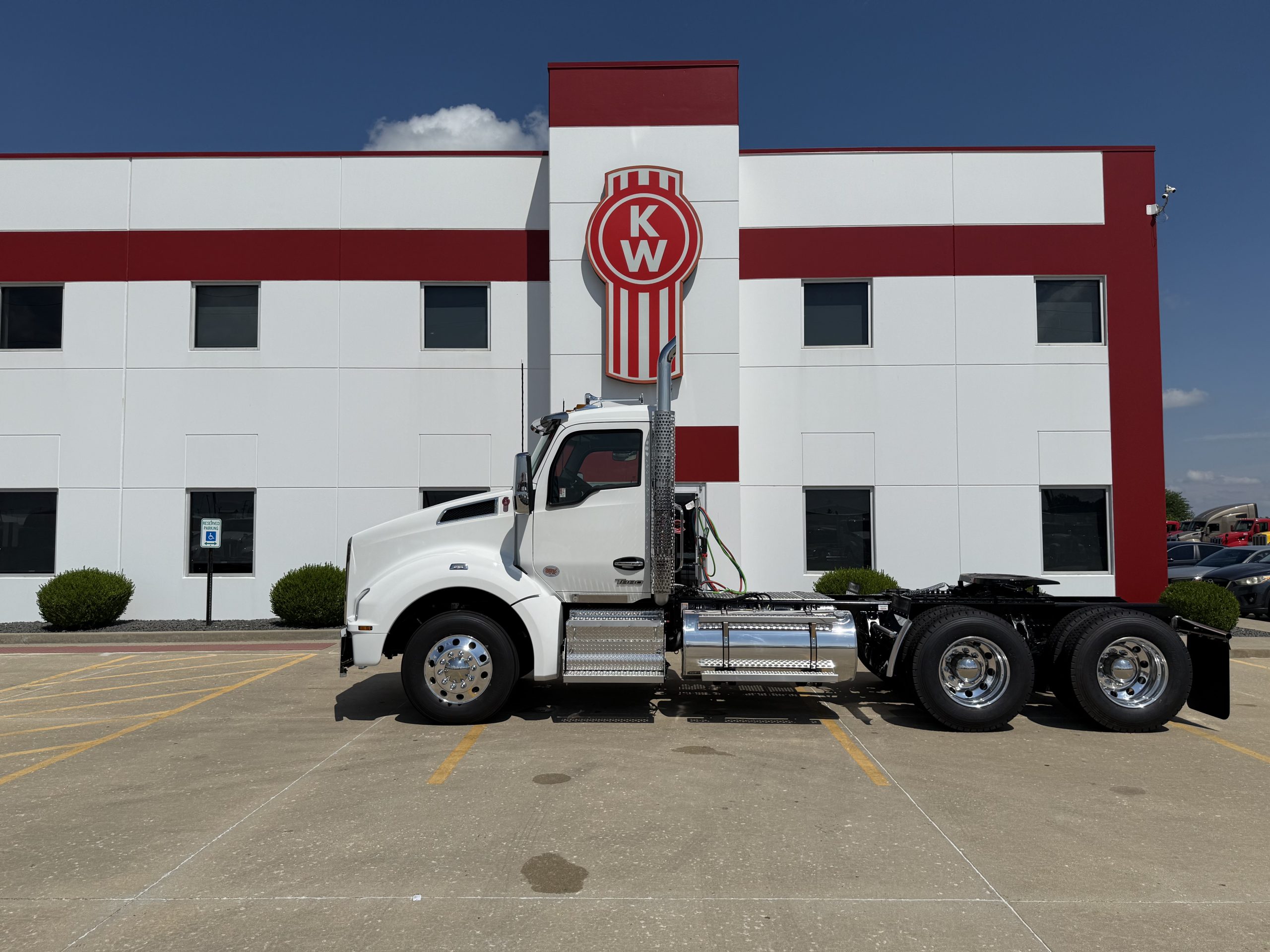 2026 KENWORTH T880 - image 6 of 6