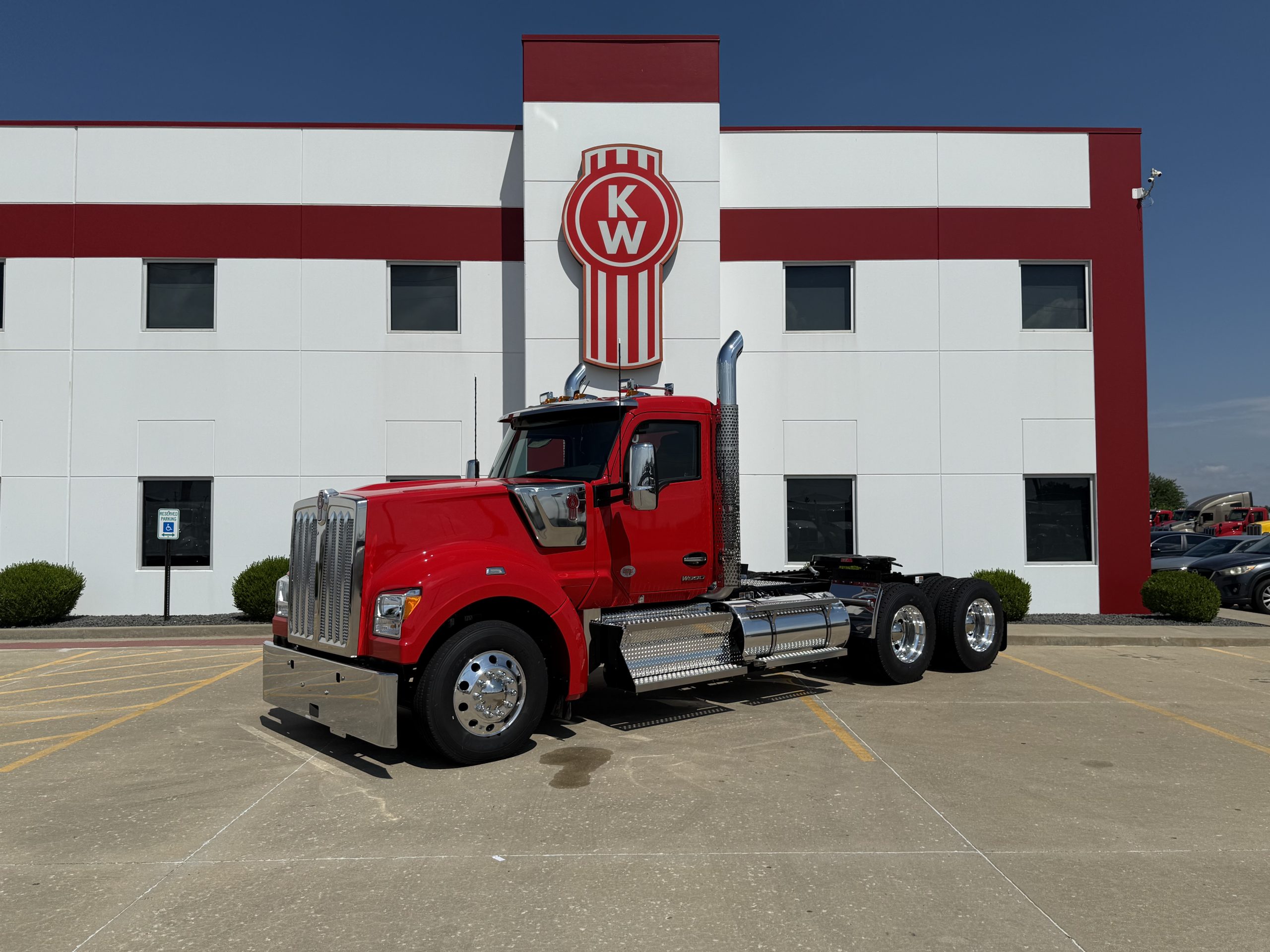 2026 KENWORTH W990 - image 1 of 6
