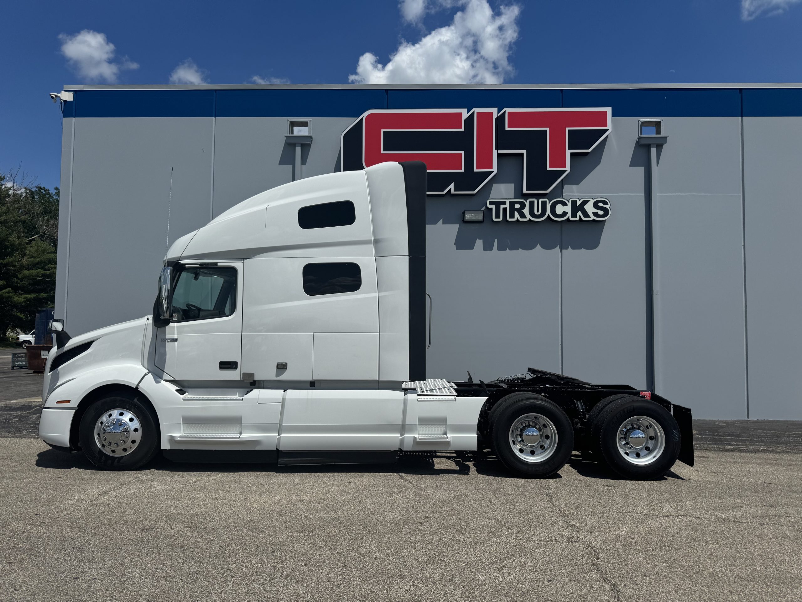2020 VOLVO VNL760 - image 6 of 6