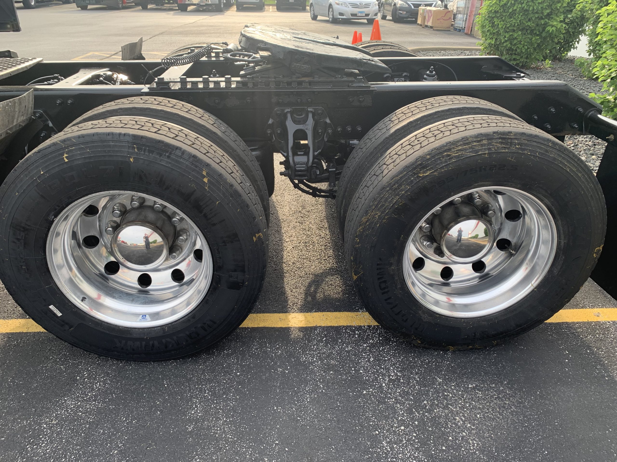 2023 KENWORTH T680 - image 6 of 6