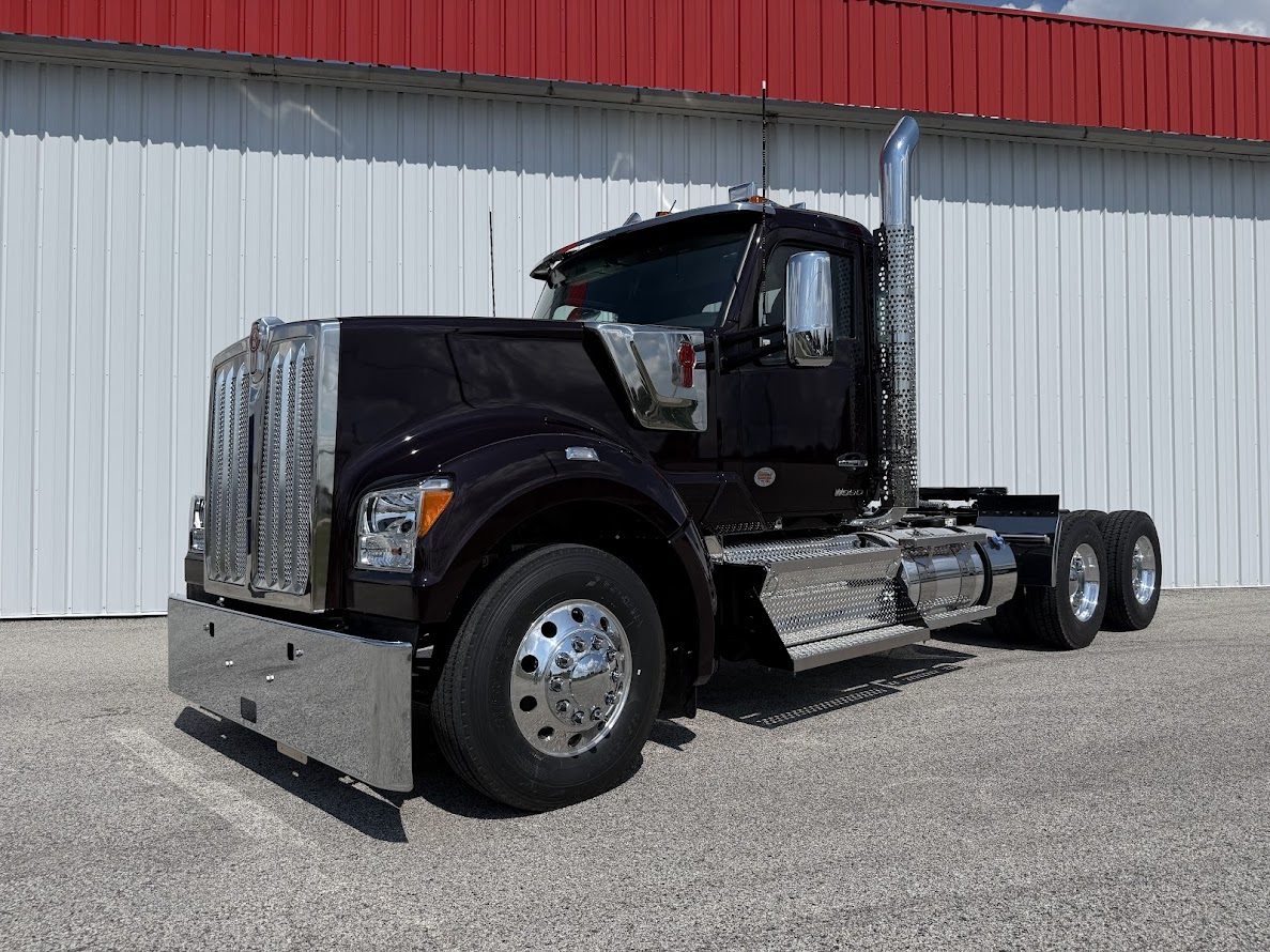 2026 KENWORTH W990 - image 1 of 6