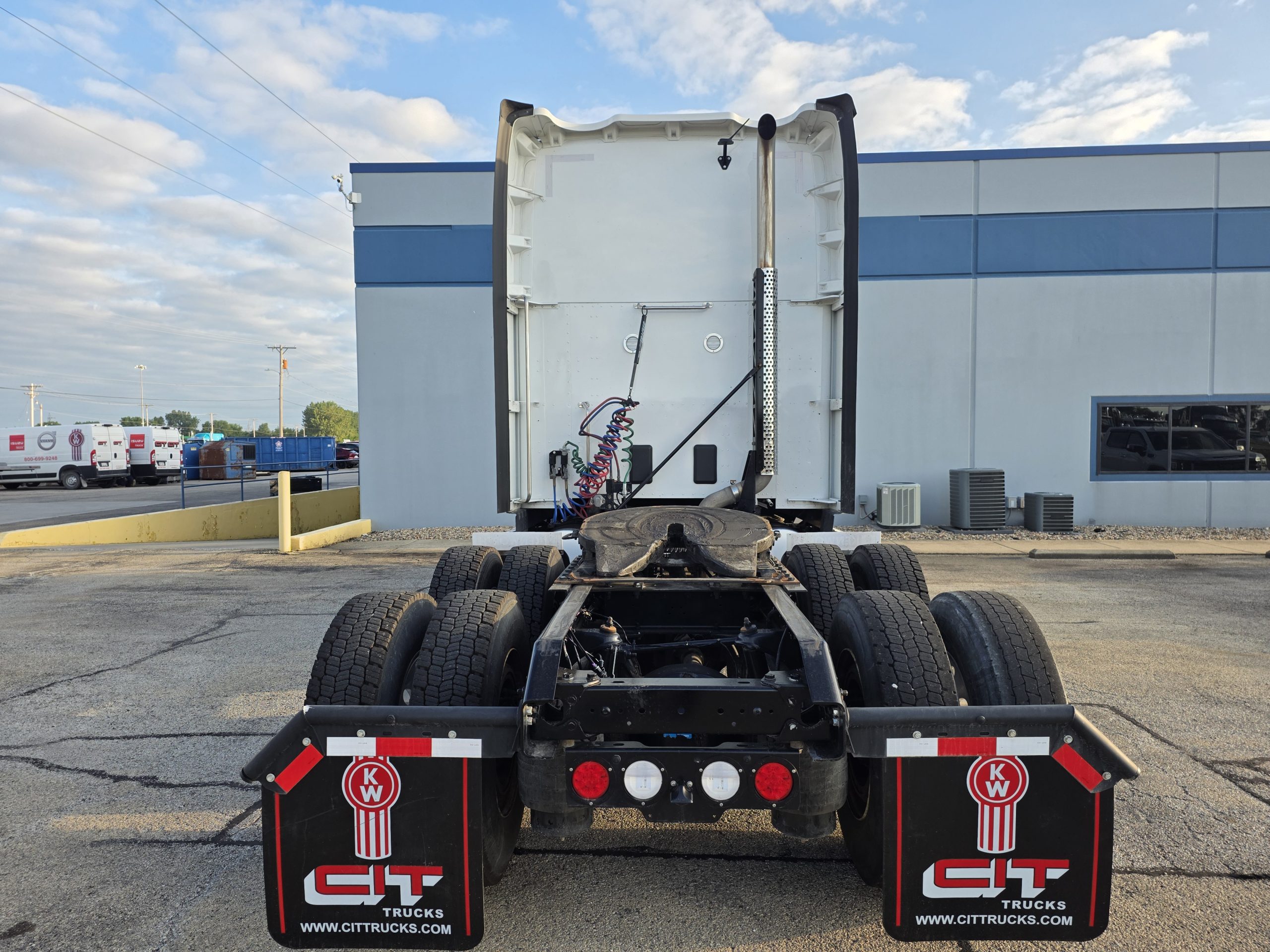 2023 KENWORTH T680 - image 6 of 6
