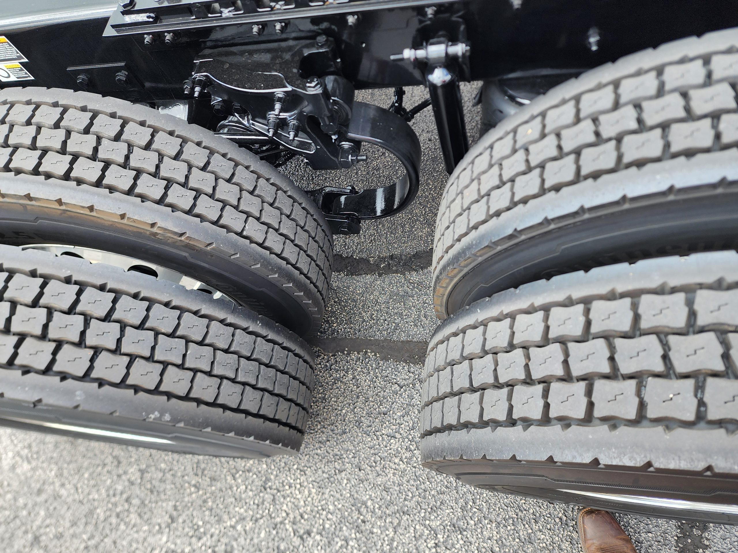 2026 KENWORTH T680 - image 6 of 6
