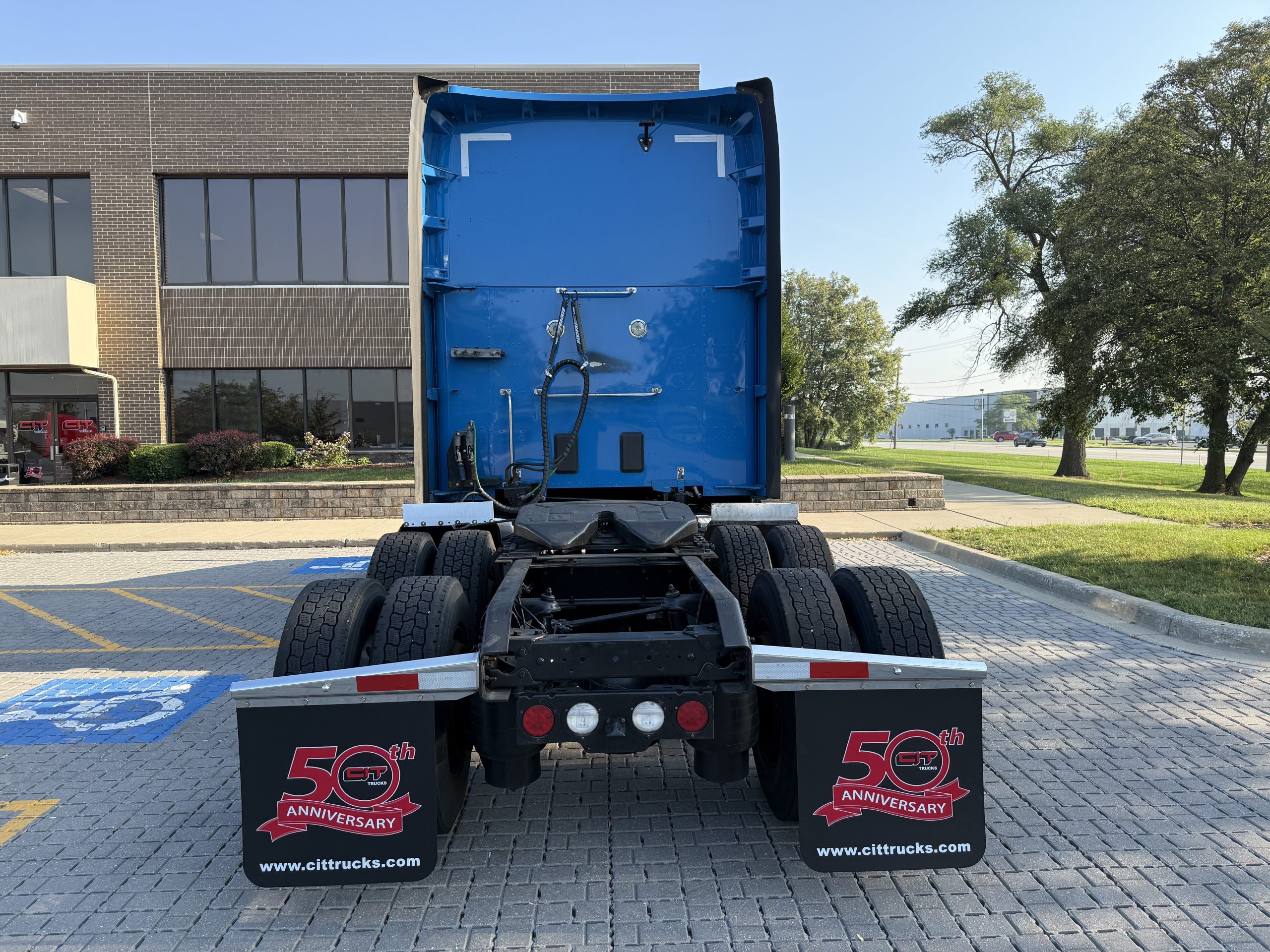 2022 KENWORTH T680 - image 6 of 6