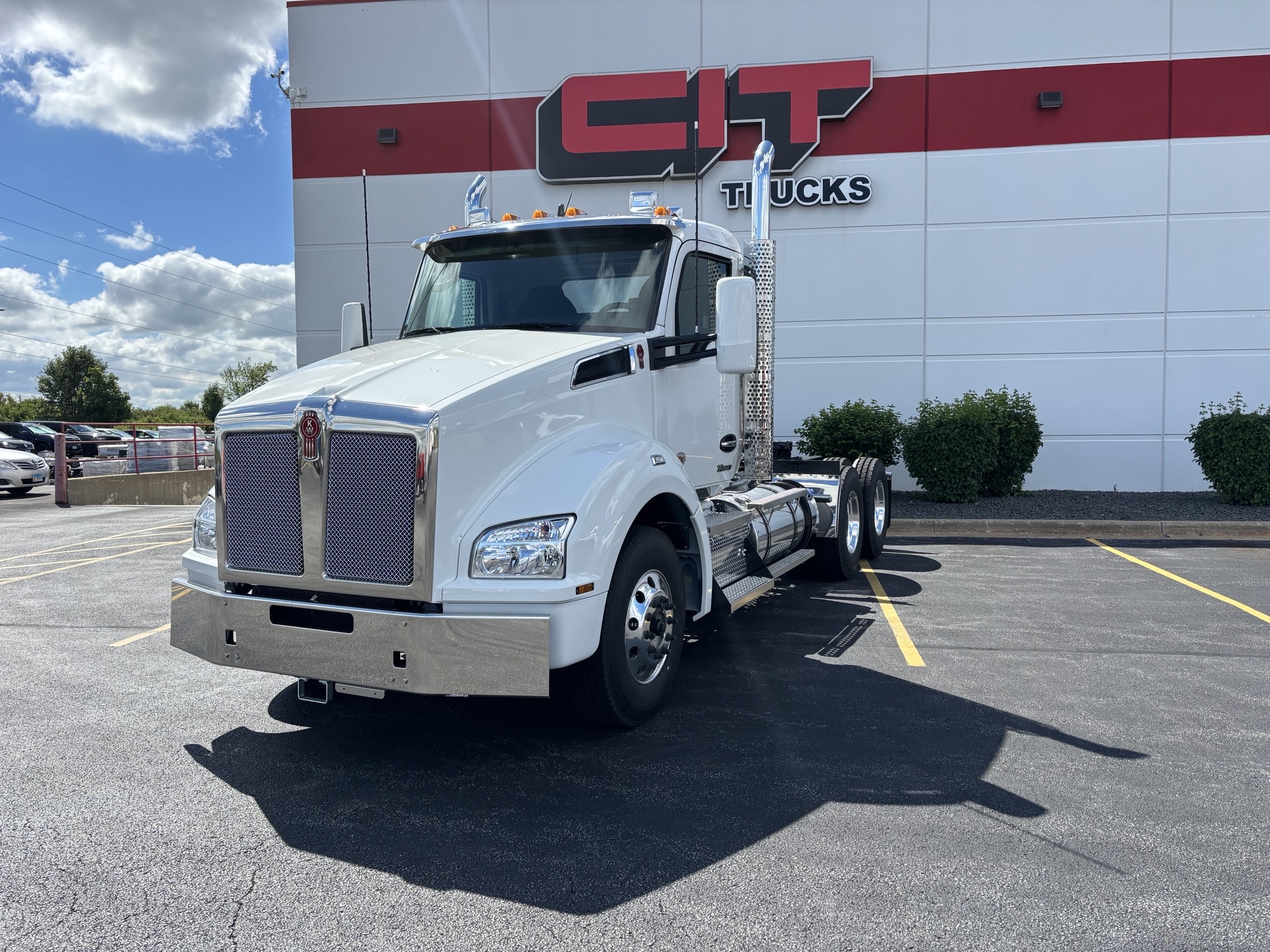 2026 KENWORTH T880 - image 1 of 6
