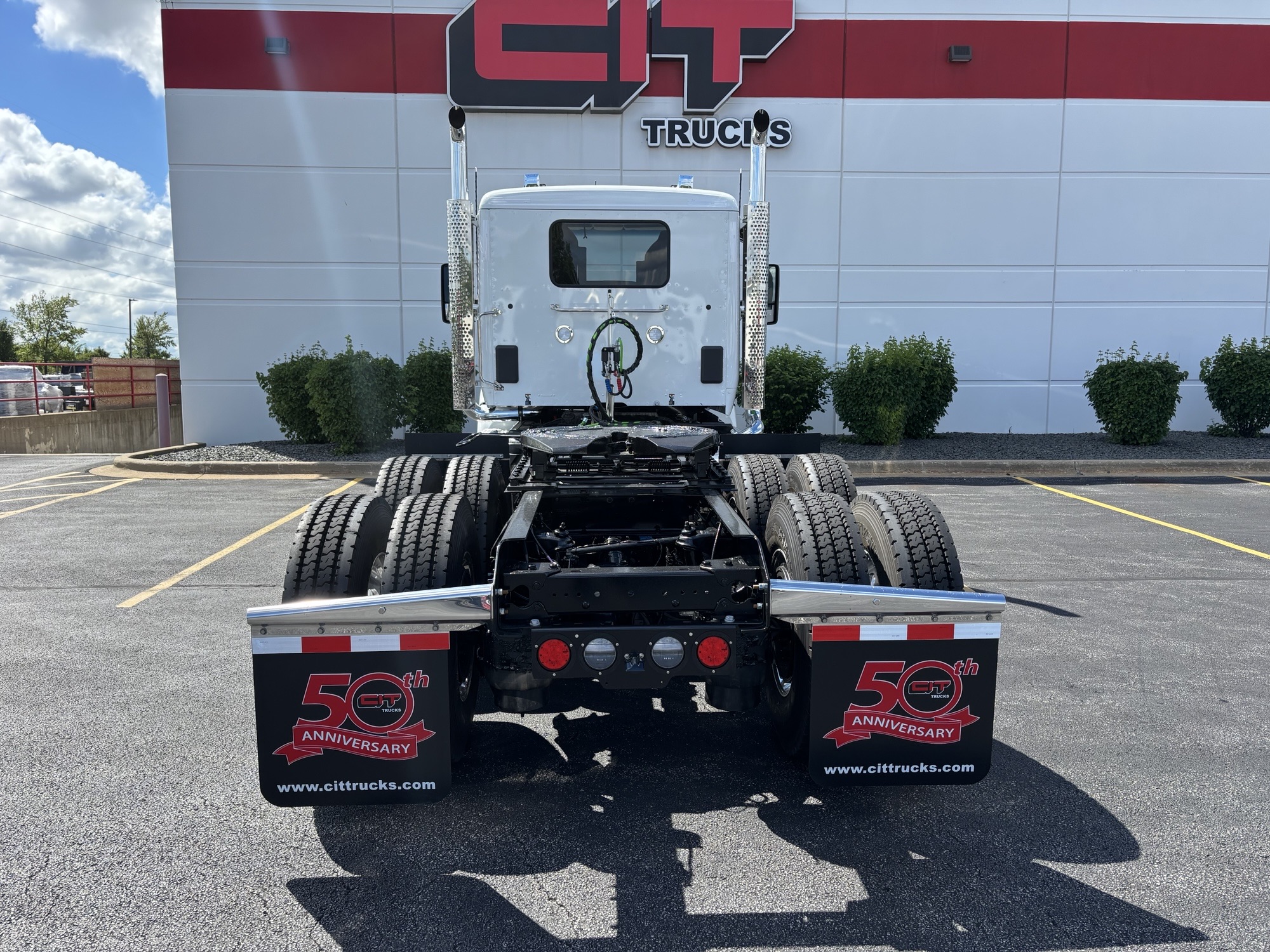 2026 KENWORTH T880 - image 4 of 6
