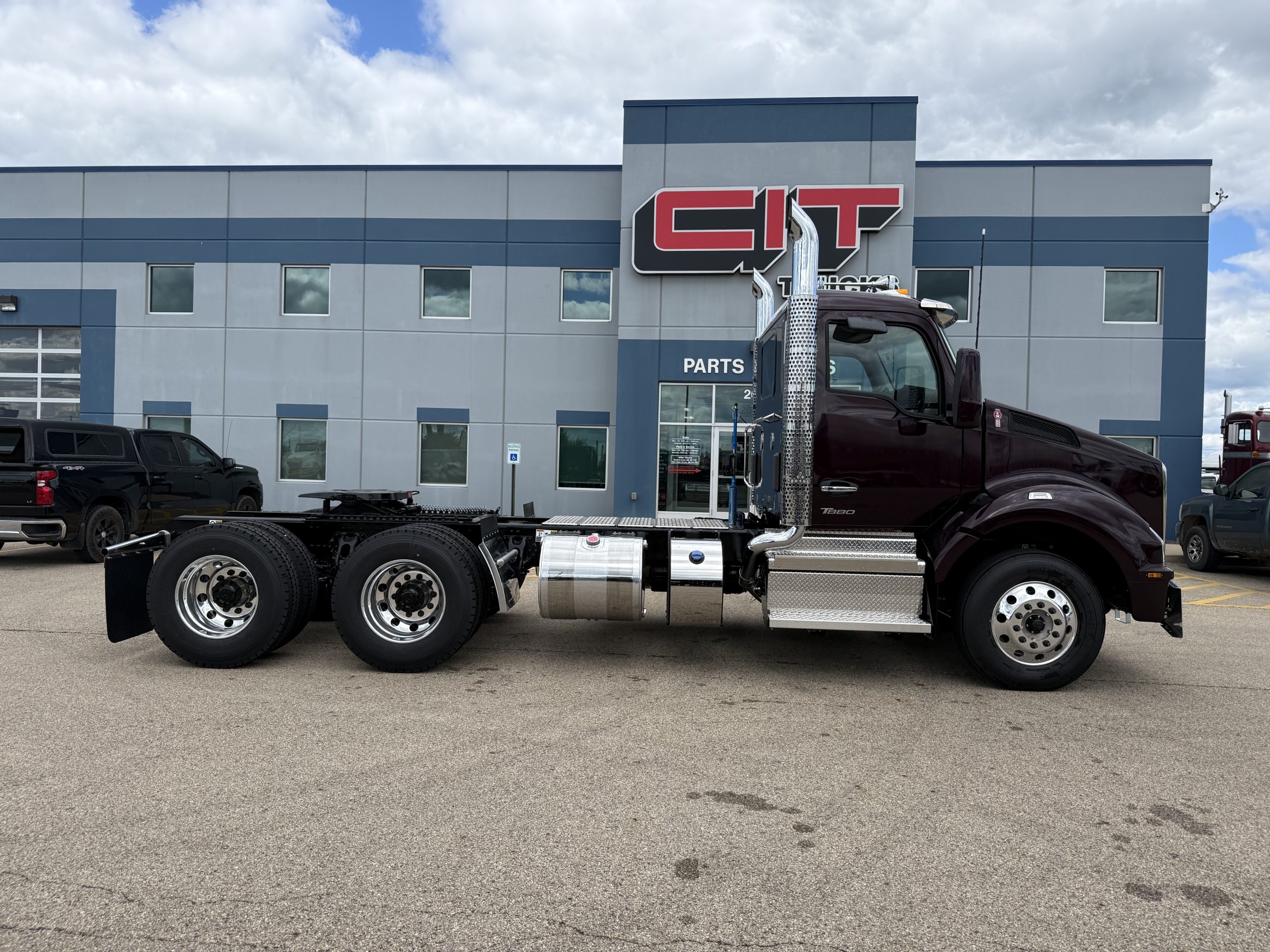 2026 KENWORTH T880 - image 4 of 6