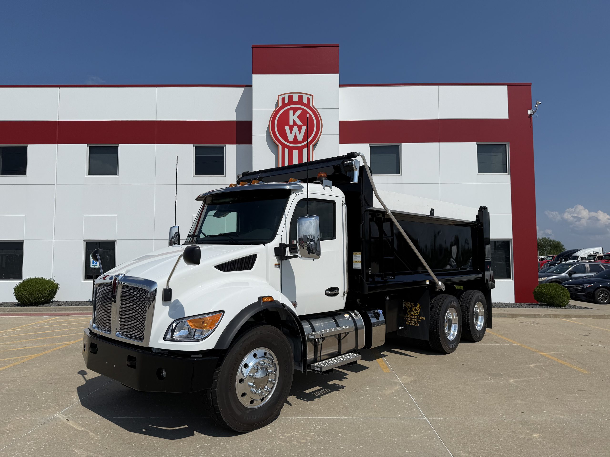 2026 KENWORTH T480 - image 1 of 6