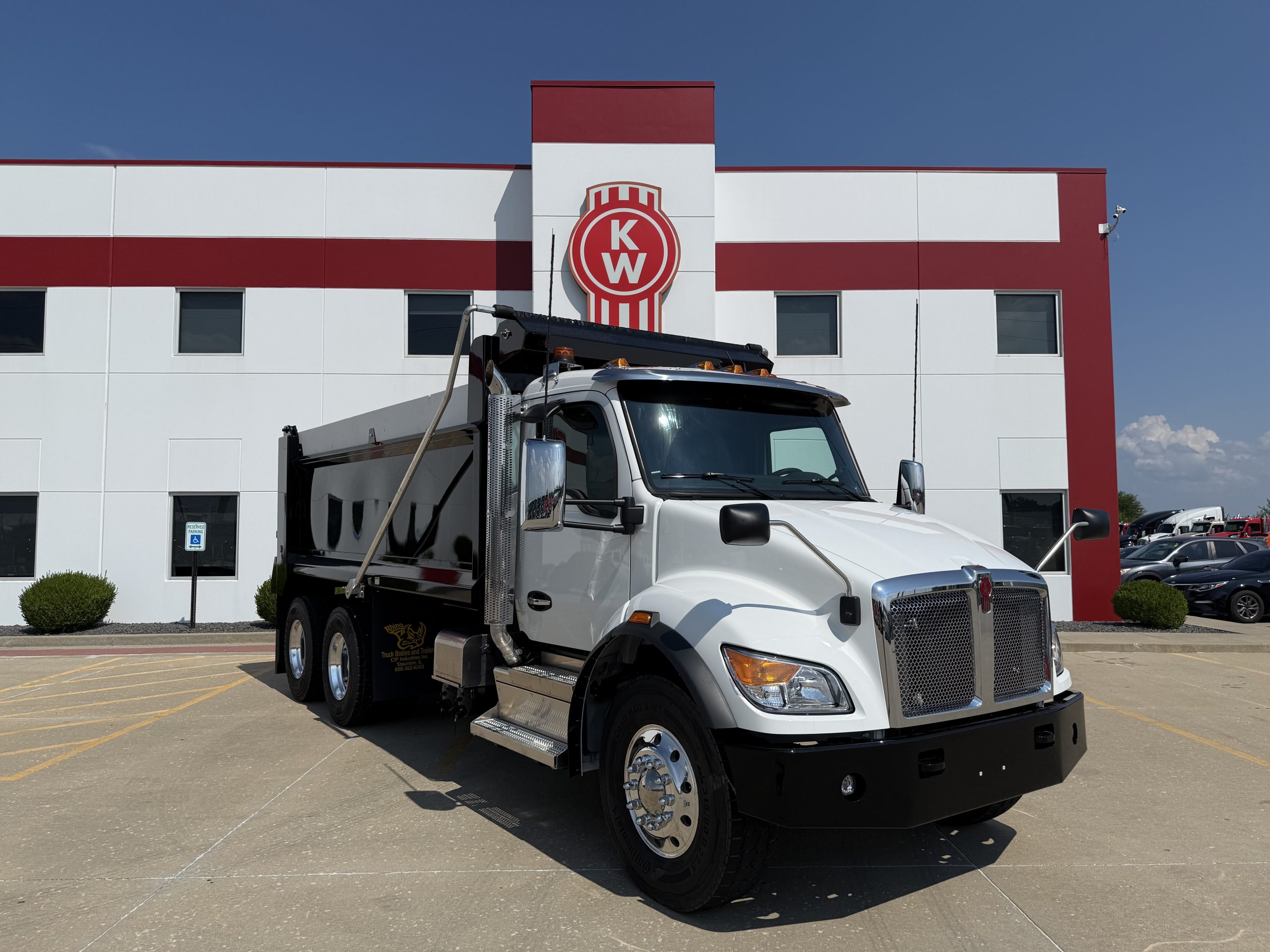 2026 KENWORTH T480 - image 3 of 6